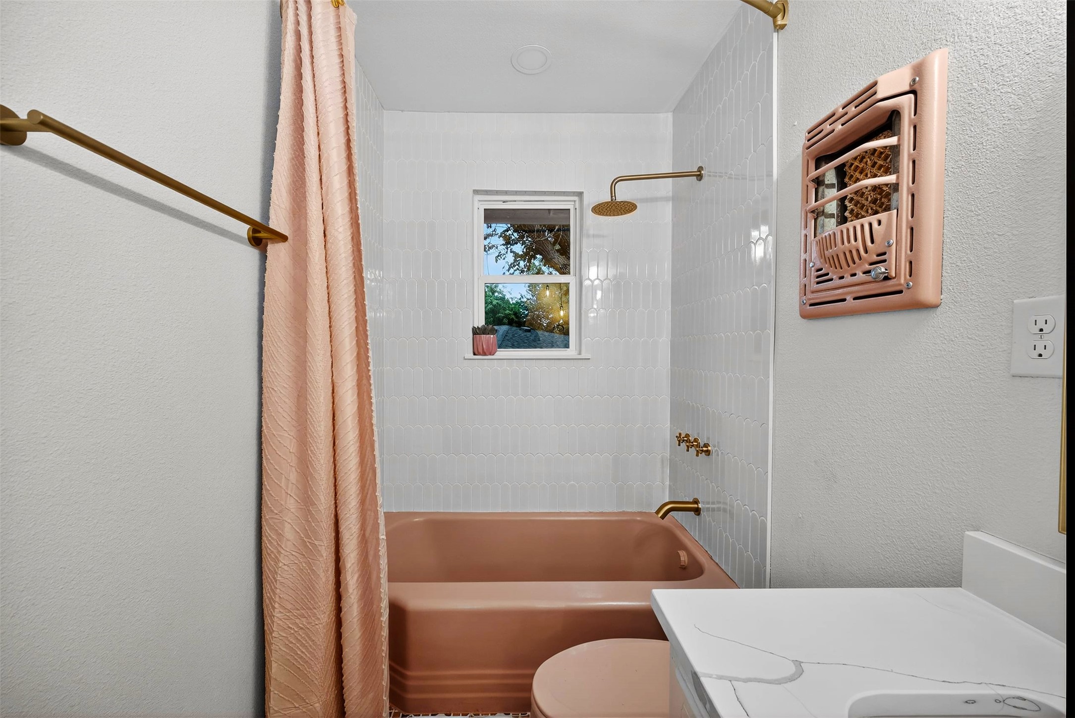 1004 Western Hills Drive