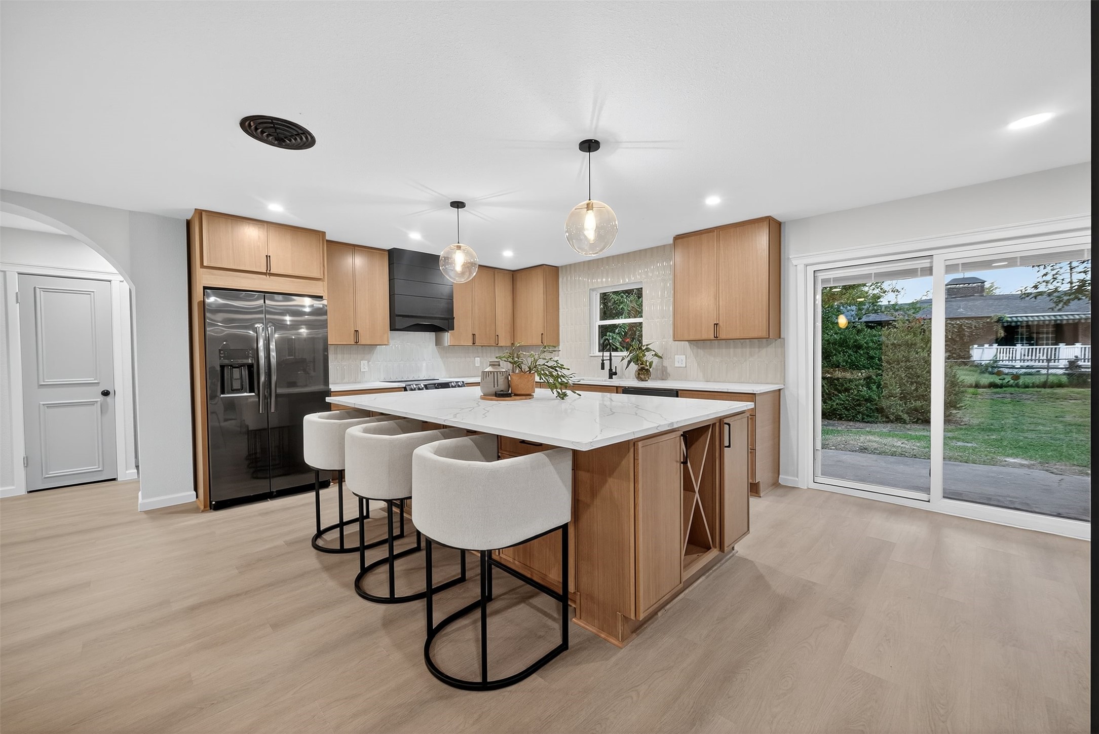 1004 Western Hills Drive