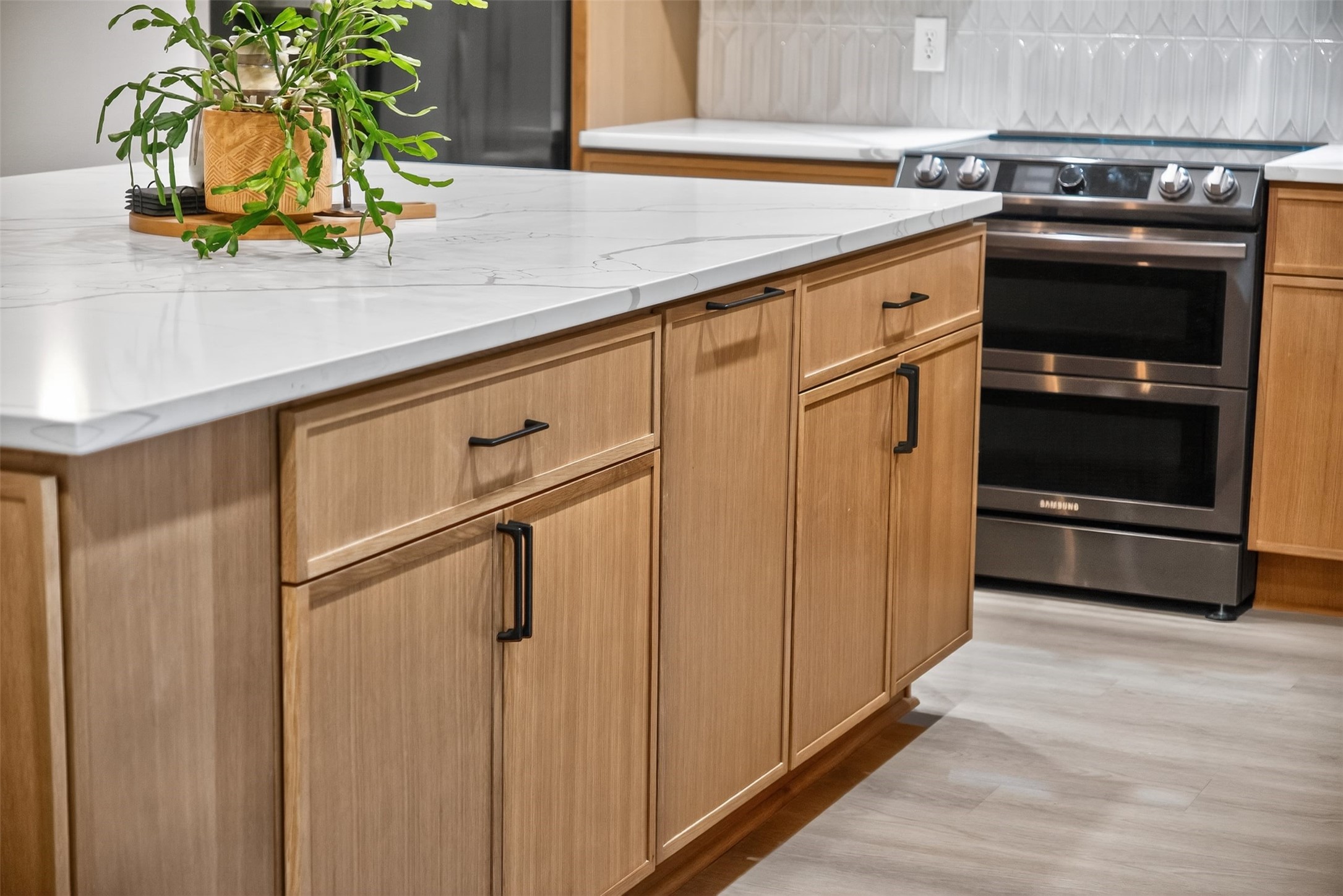 1004 Western Hills Drive