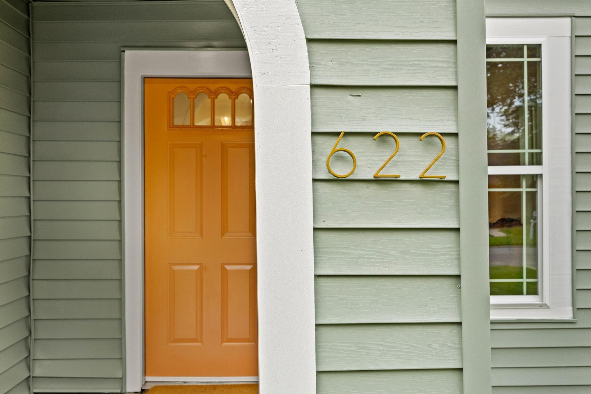 622 W Owing Street