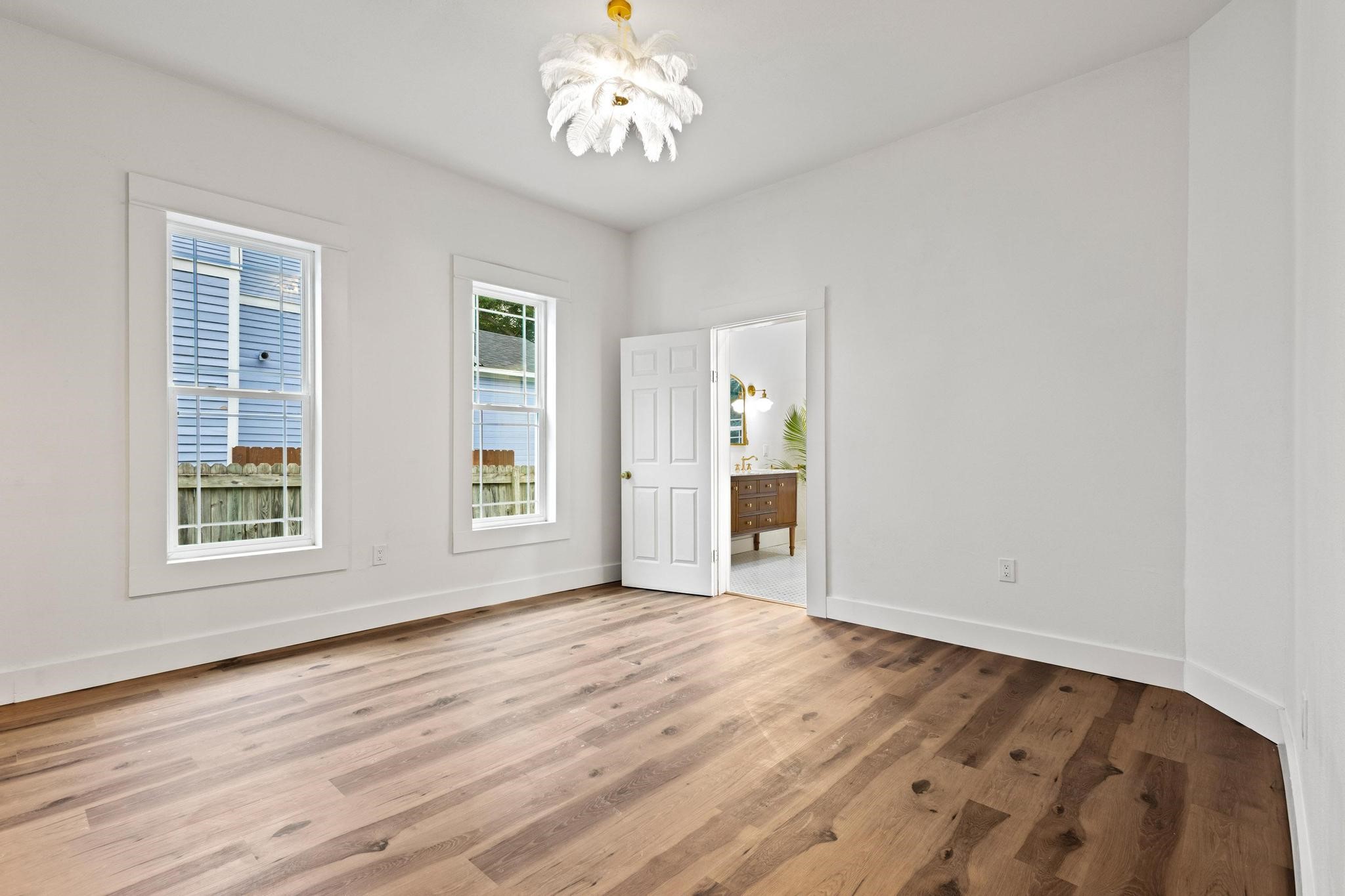 622 W Owing Street