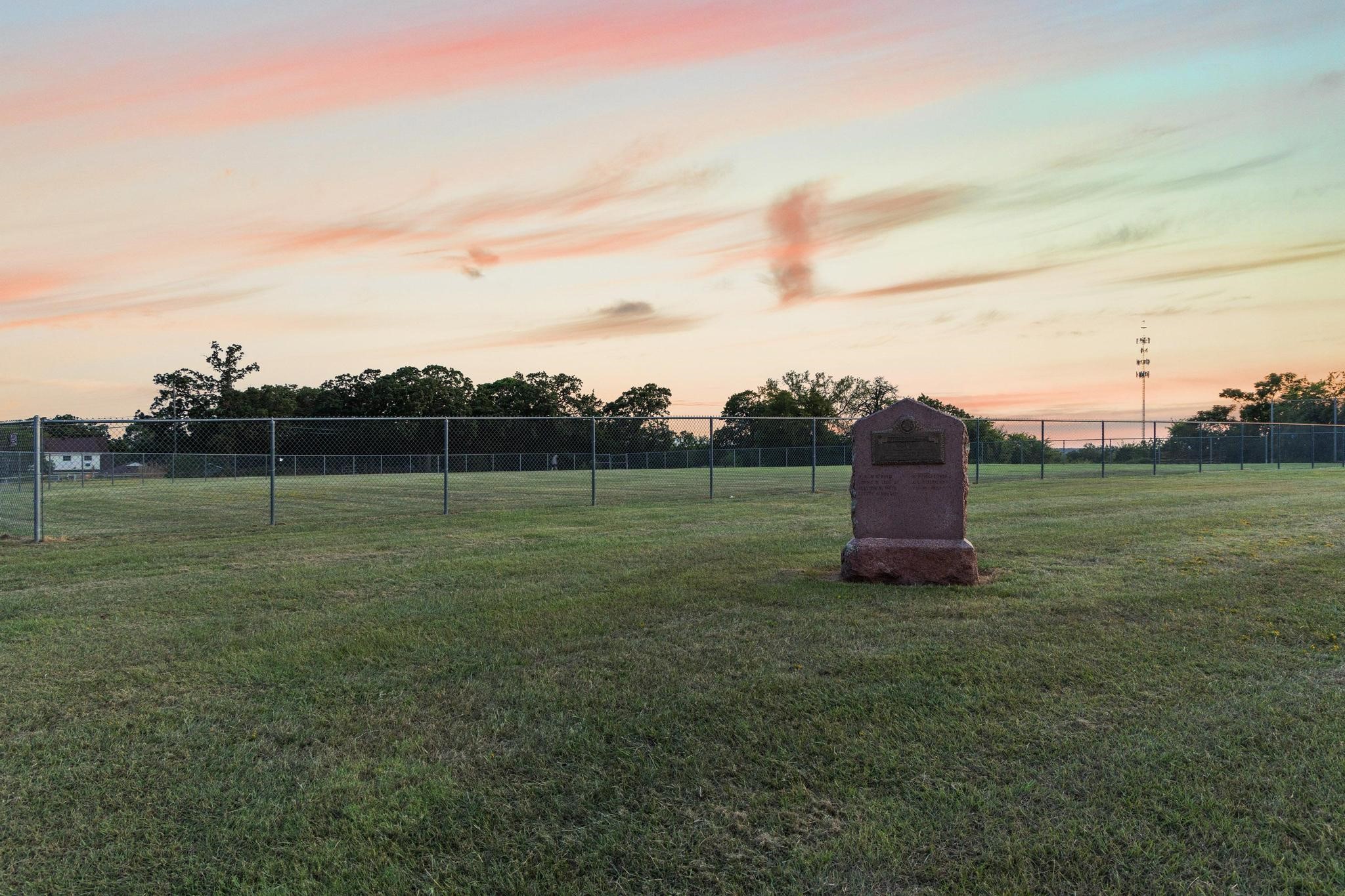 1609 W Woodard Street