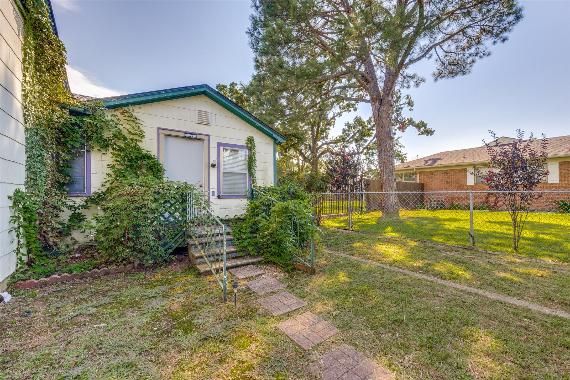 1508 W Shepherd Street