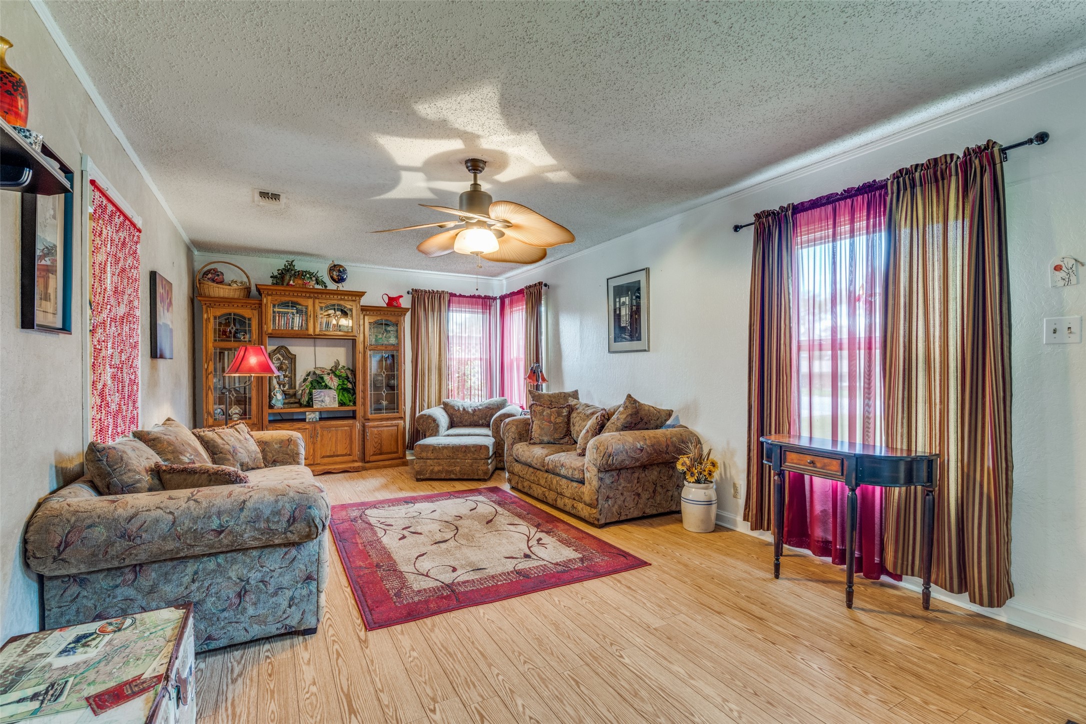 1508 W Shepherd Street