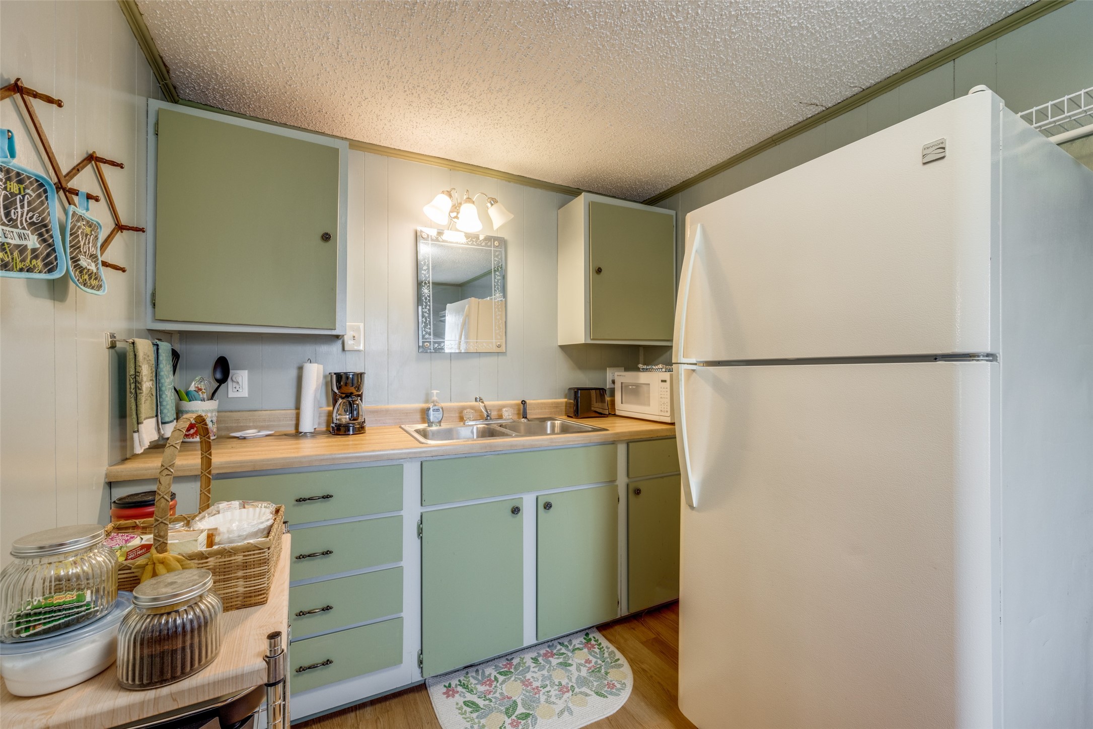 1508 W Shepherd Street