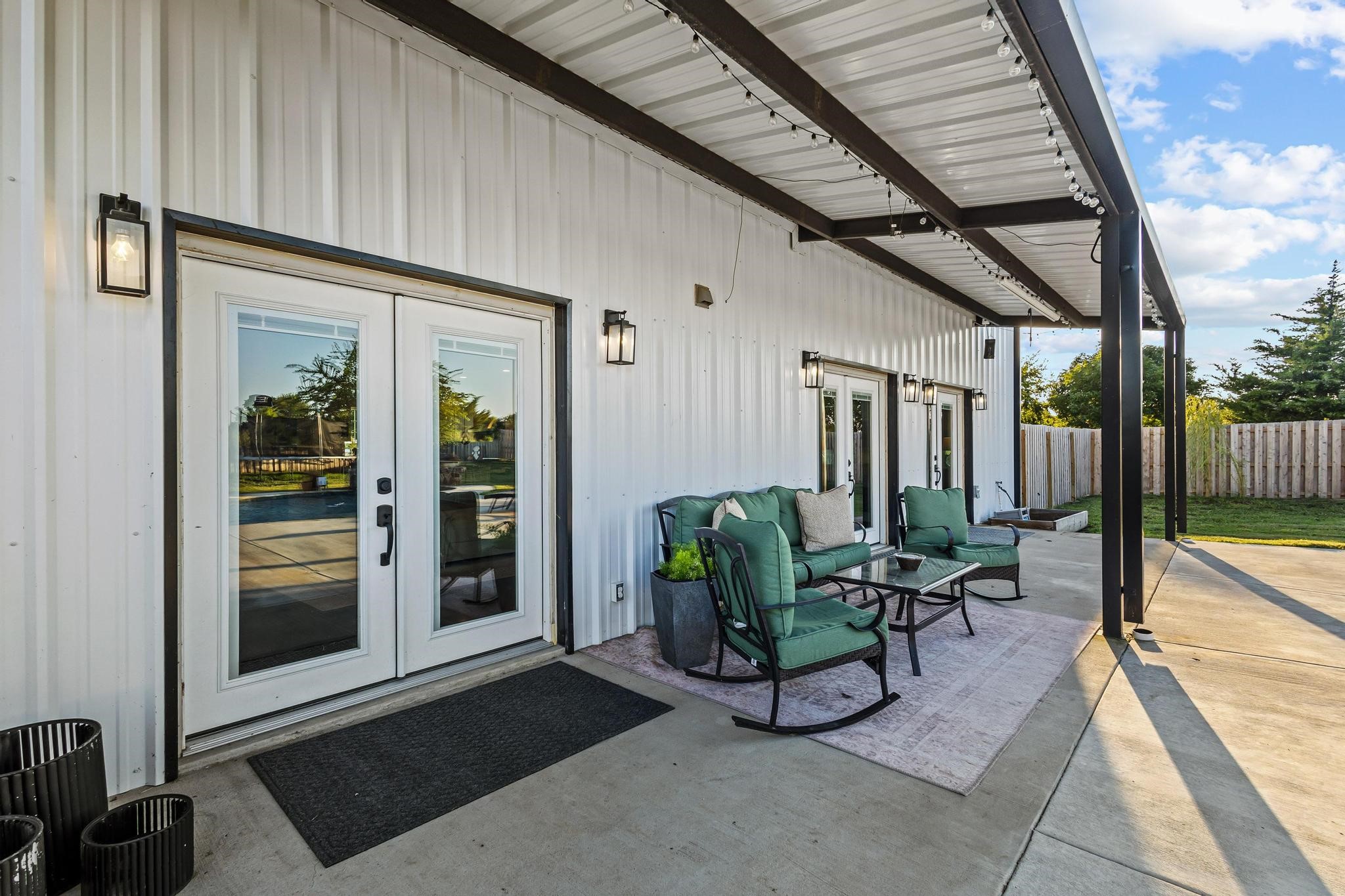 979 Mitchell Road