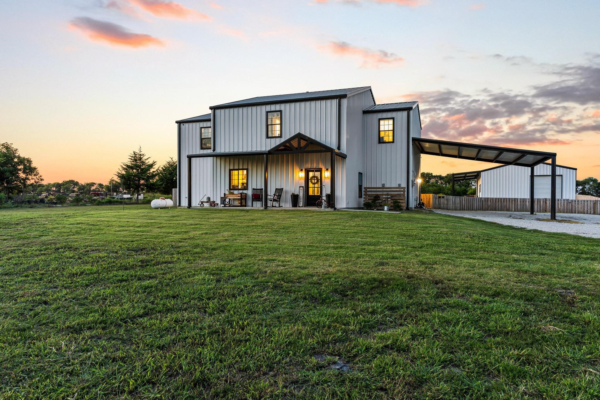 979 Mitchell Road