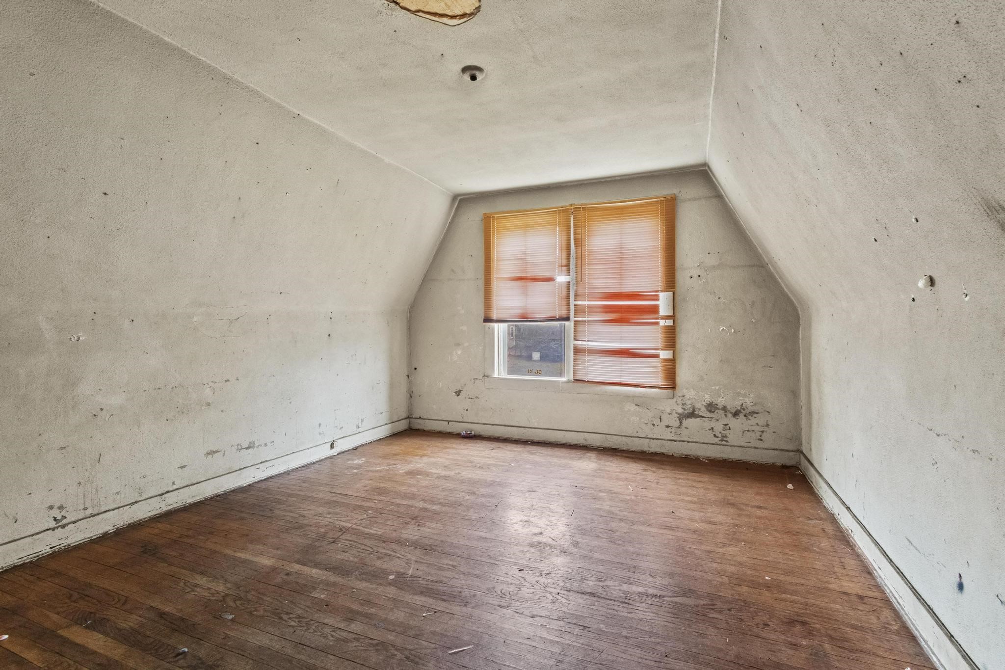 1309 W Morton Street