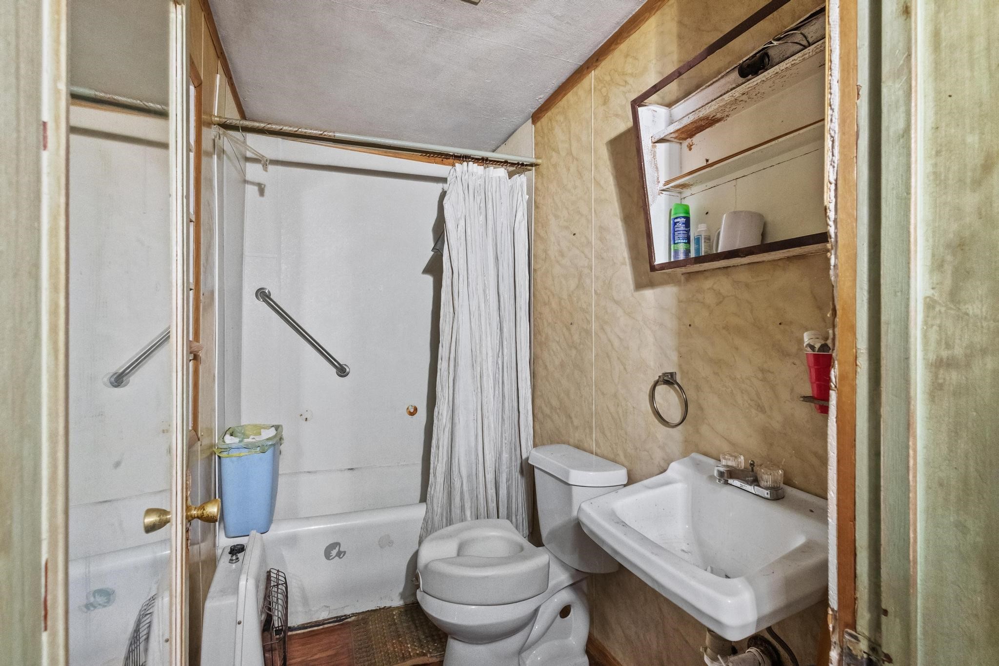 1309 W Morton Street