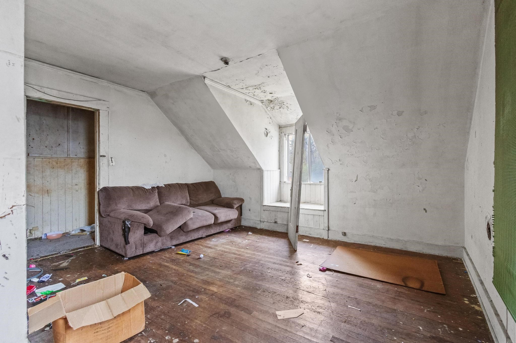 1309 W Morton Street