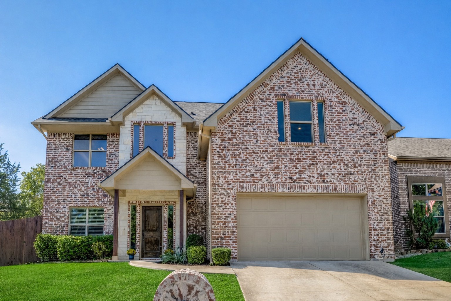 208 Greenway Bend