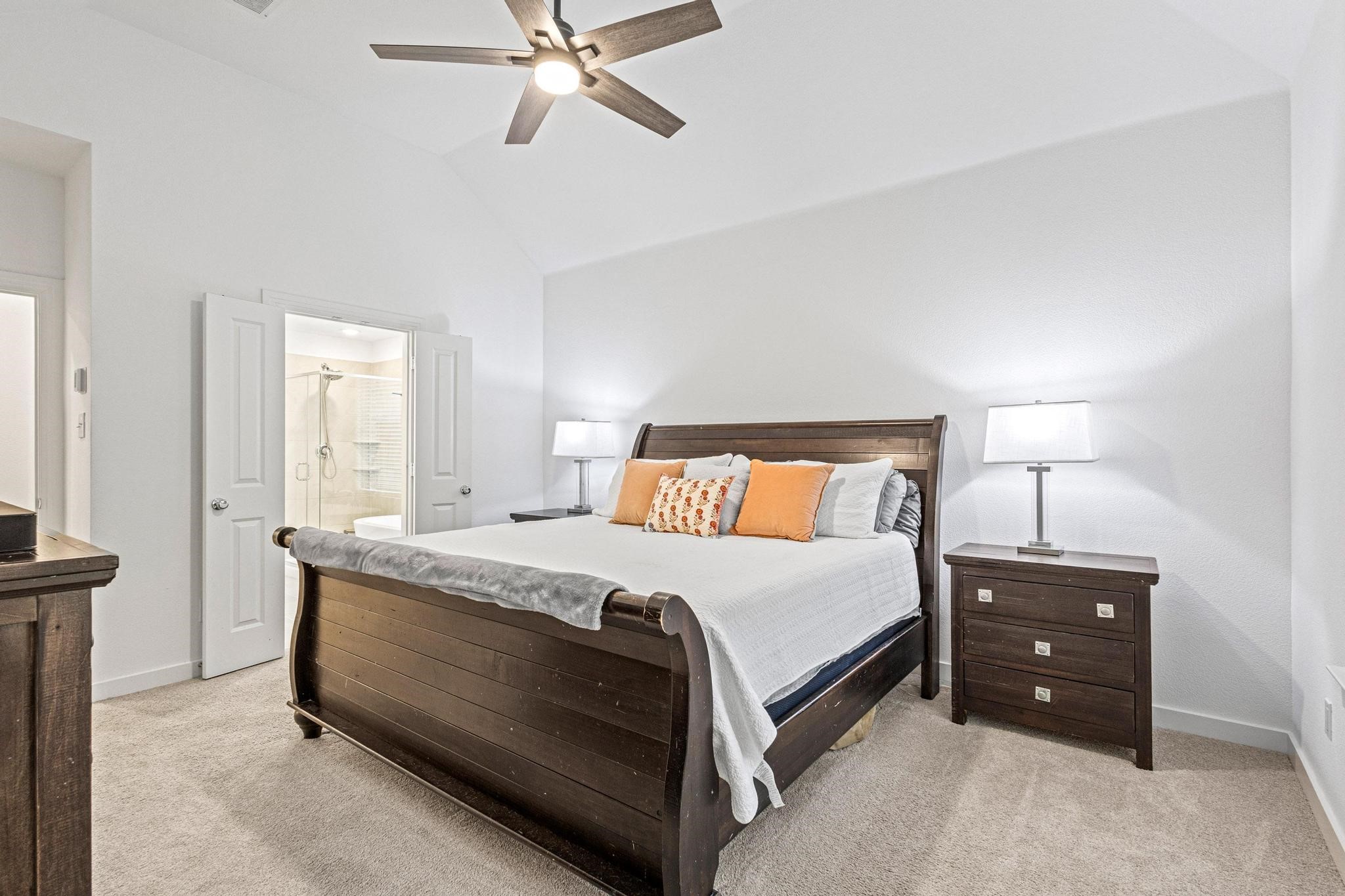 3952 Oak Creek Circle