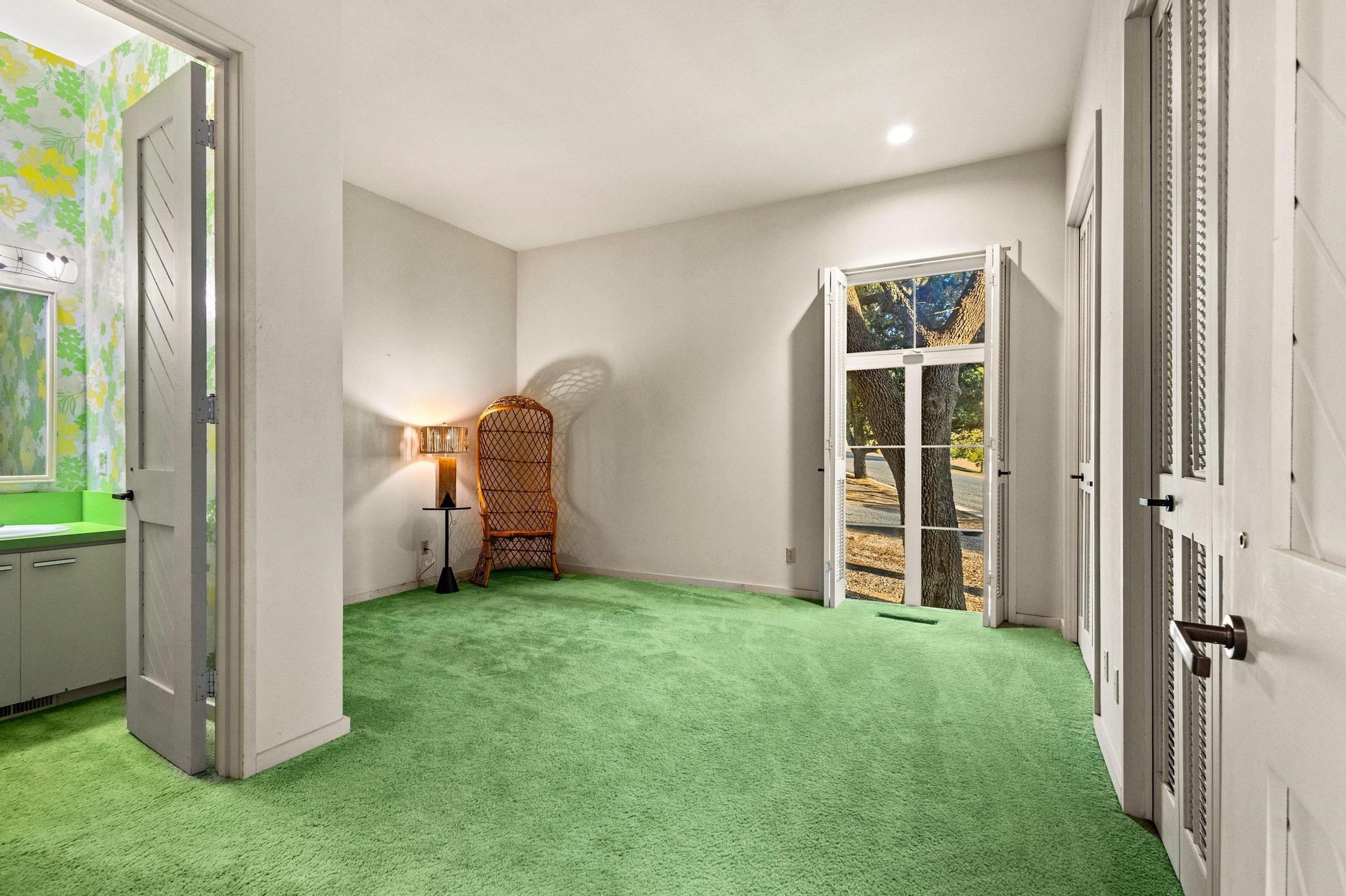 3906 Highland Drive