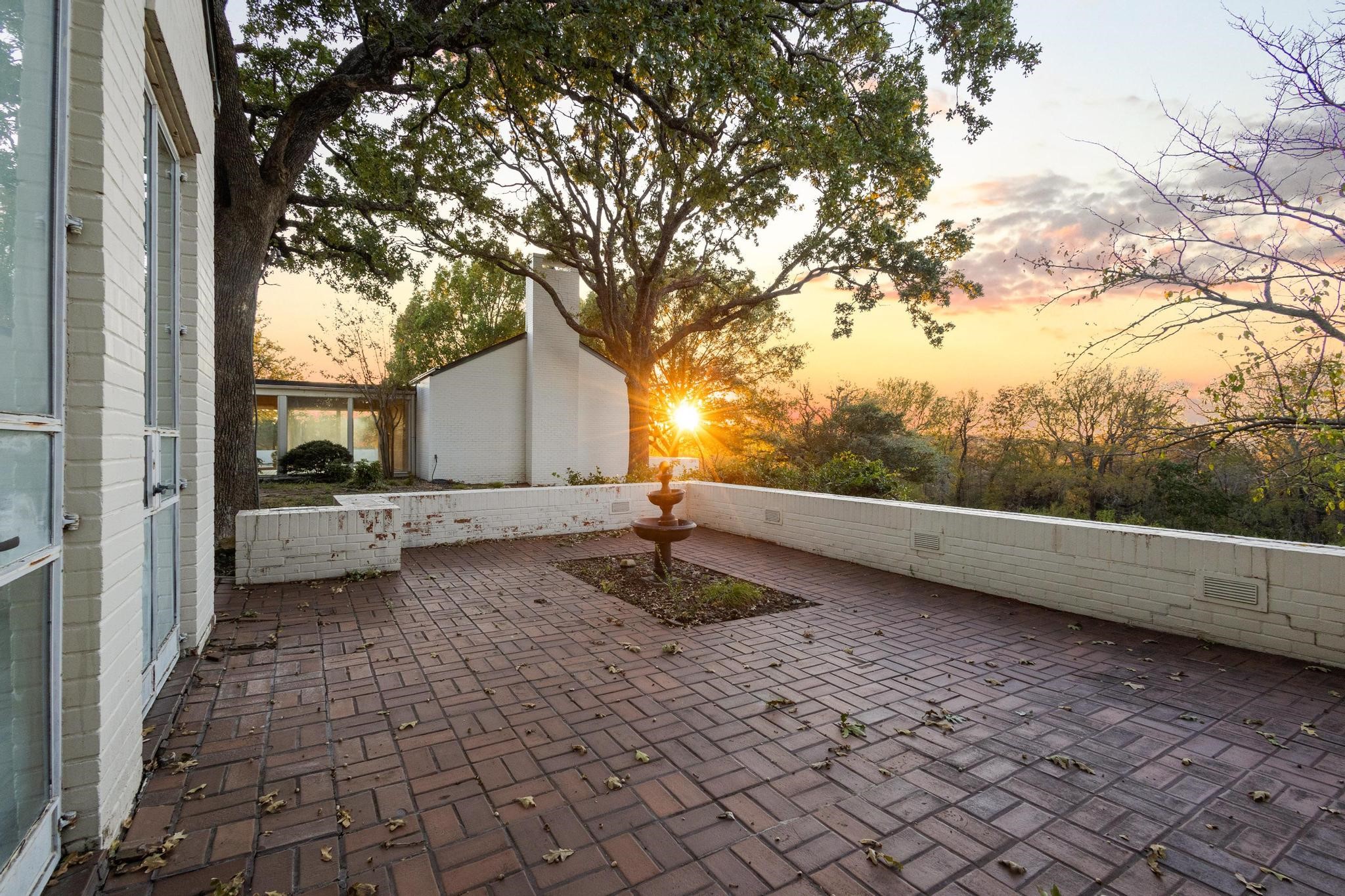 3906 Highland Drive