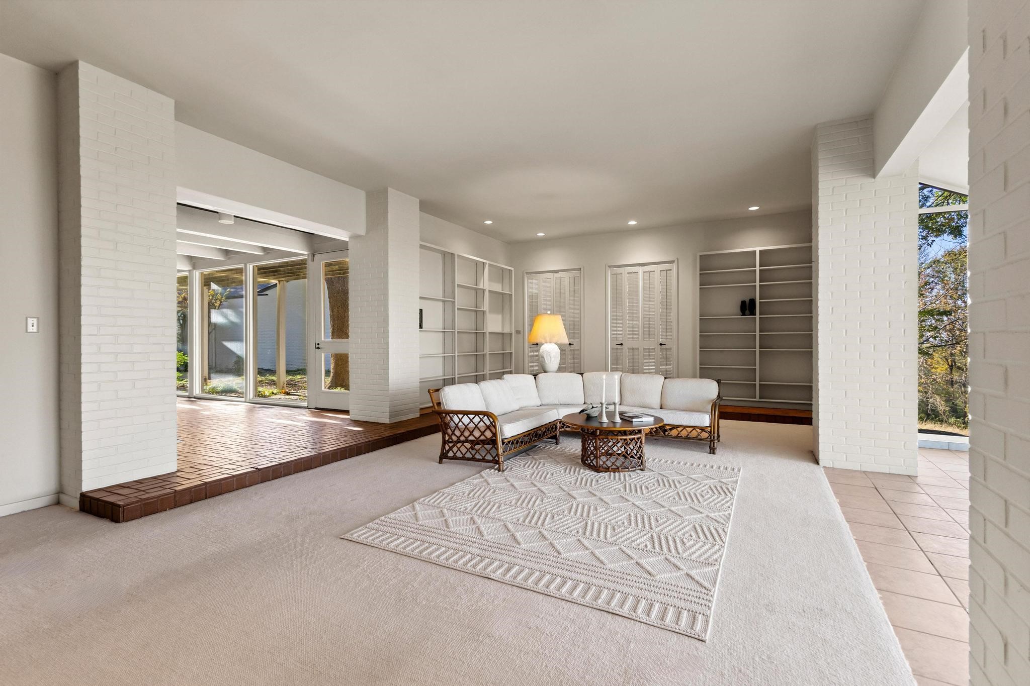 3906 Highland Drive