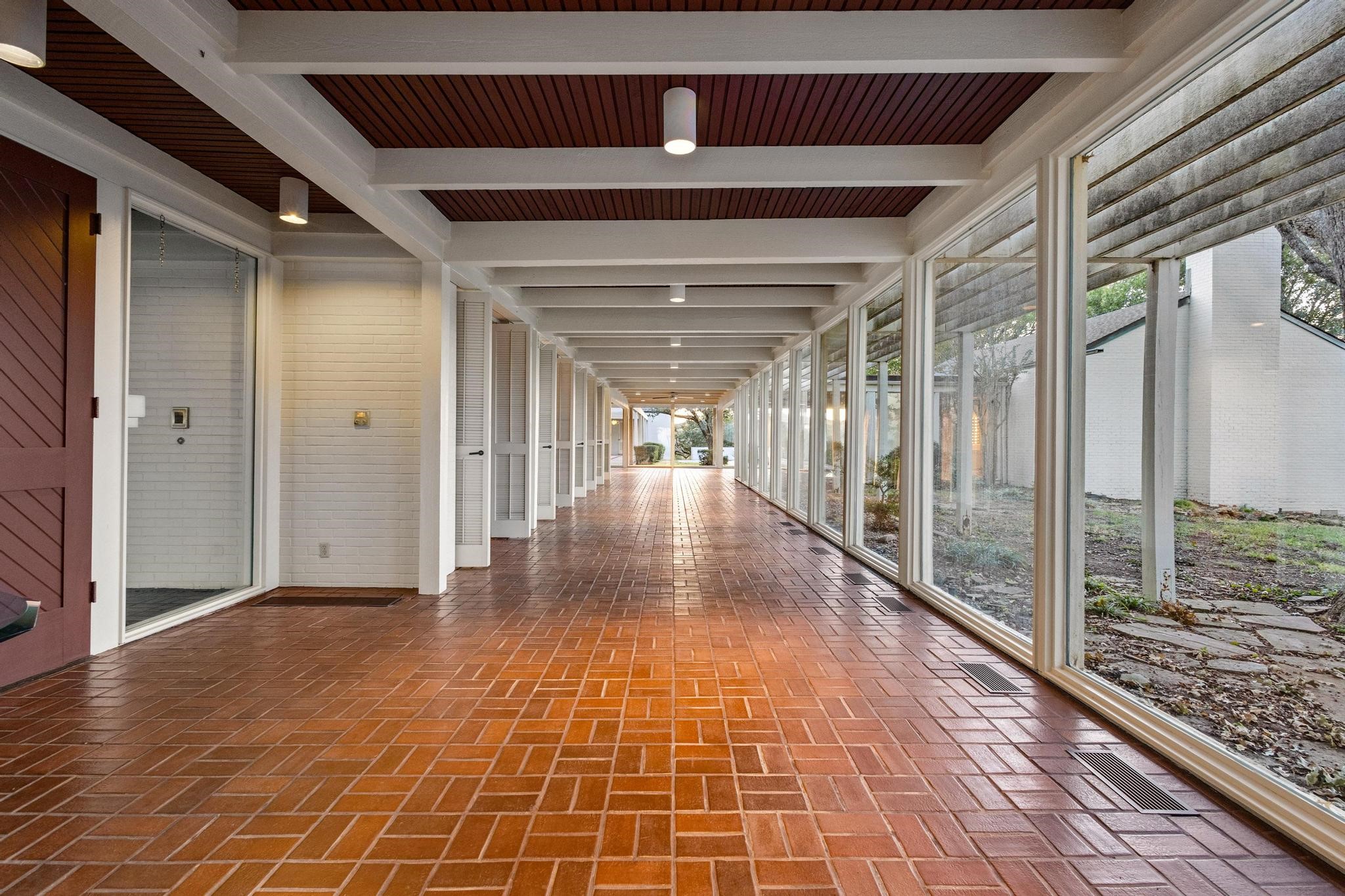 3906 Highland Drive