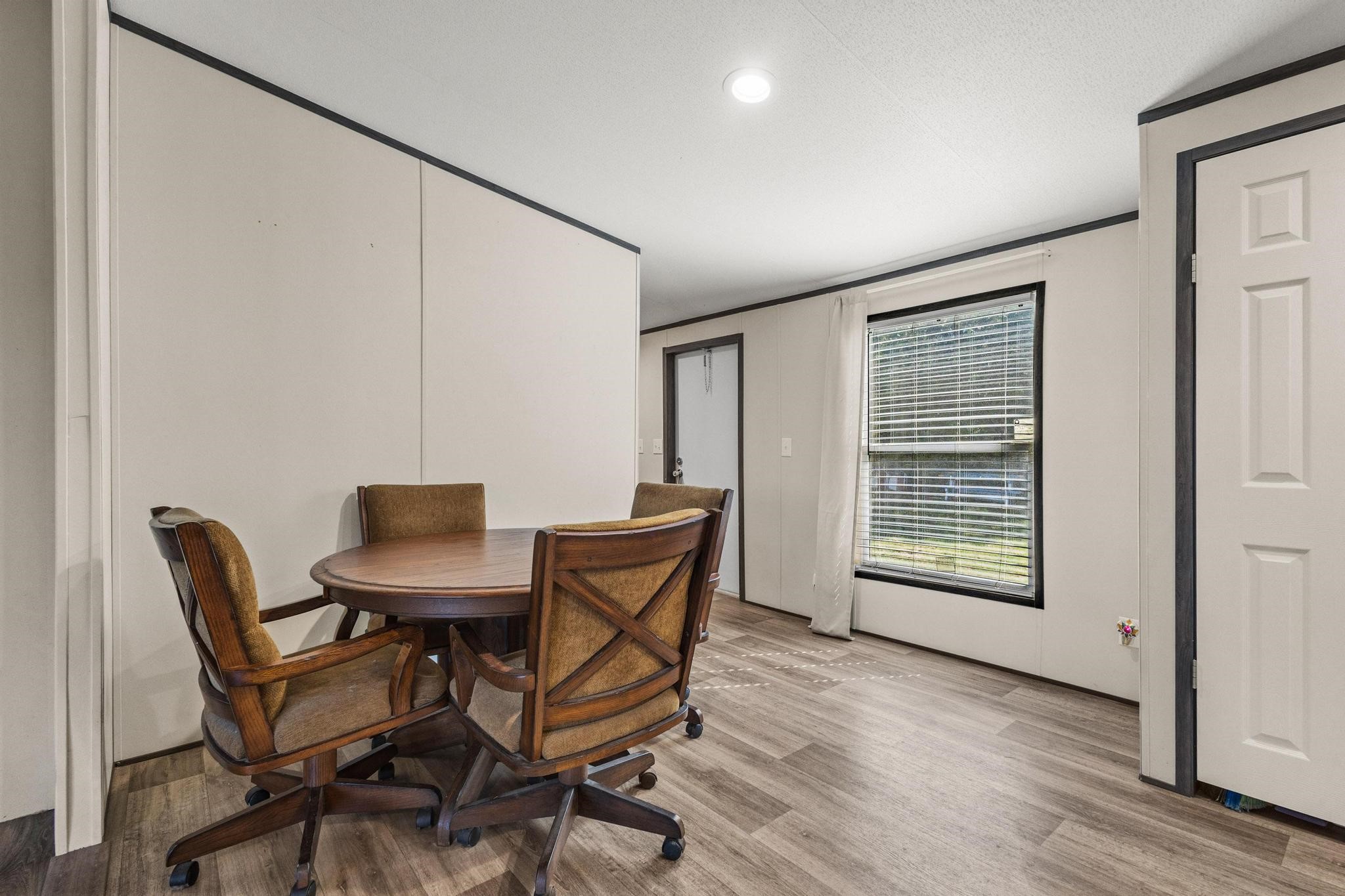 3956 County Road 4640