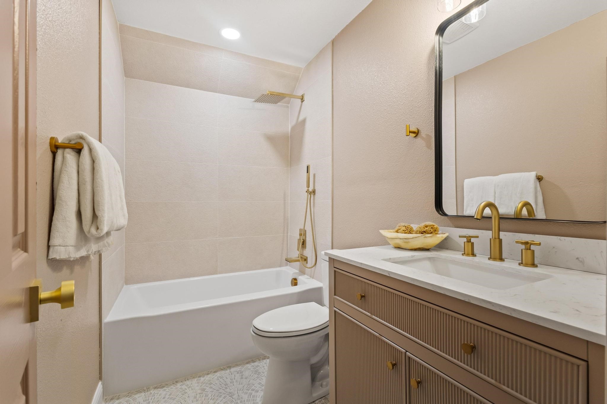 2214 Rex Cruse Drive