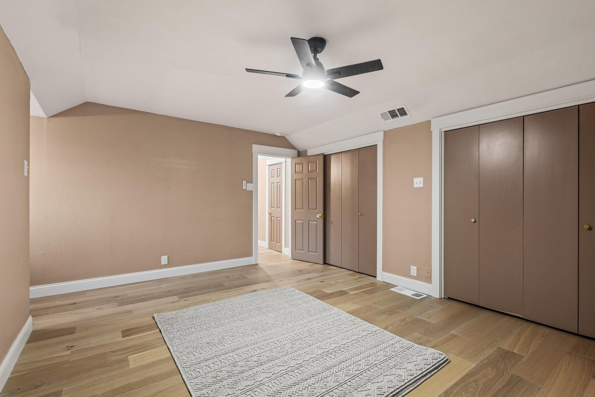 2214 Rex Cruse Drive