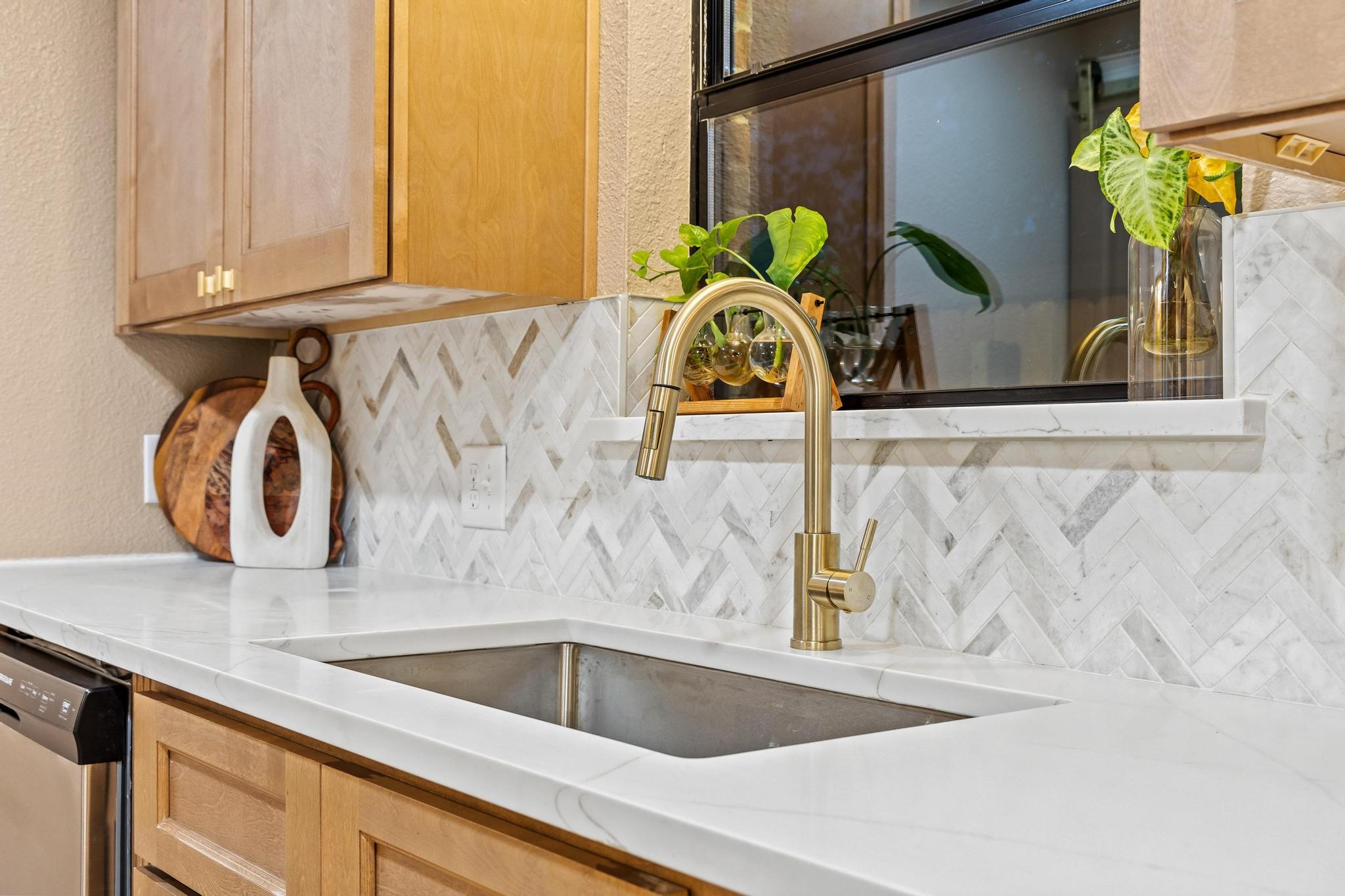 2214 Rex Cruse Drive