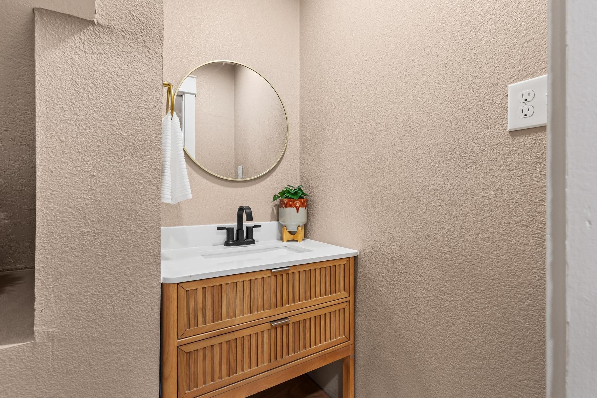 2214 Rex Cruse Drive