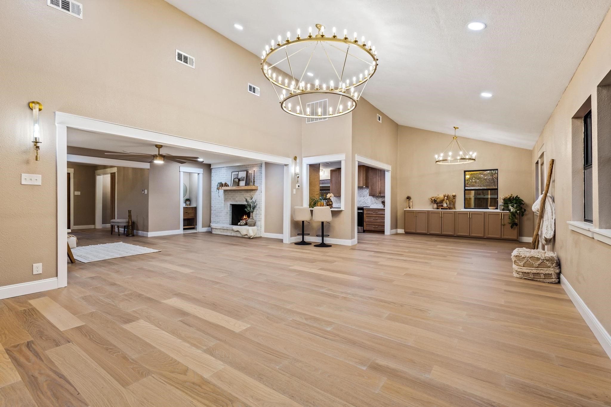 2214 Rex Cruse Drive