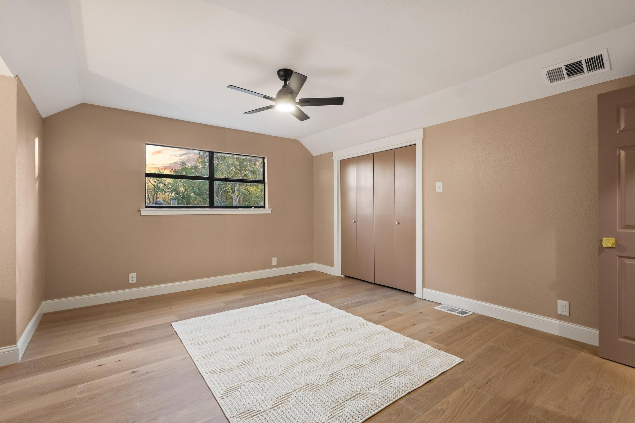 2214 Rex Cruse Drive