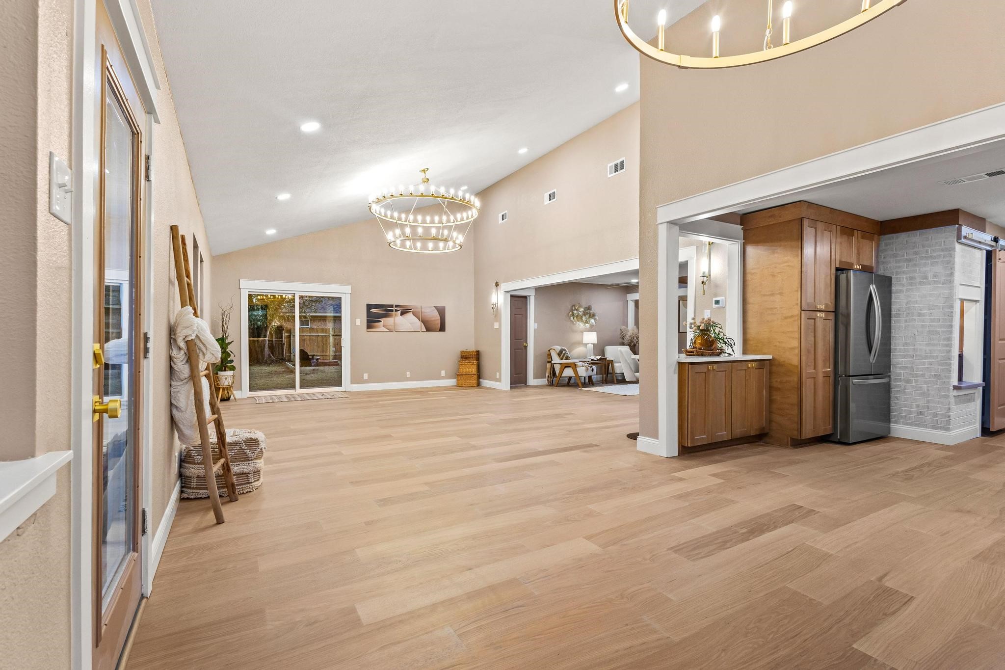 2214 Rex Cruse Drive