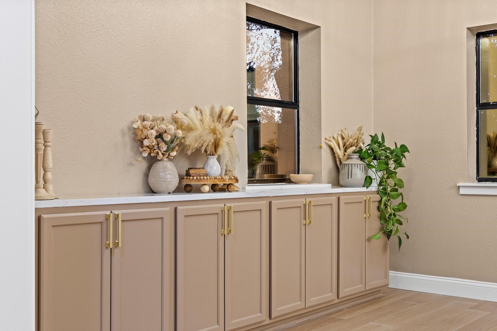 2214 Rex Cruse Drive