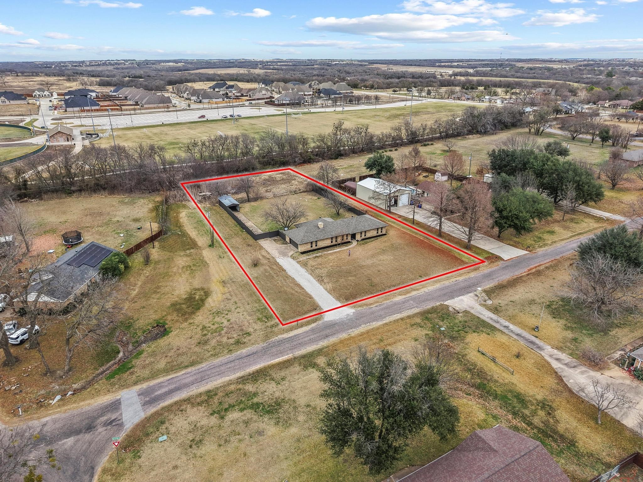 3327 Carriage Circle