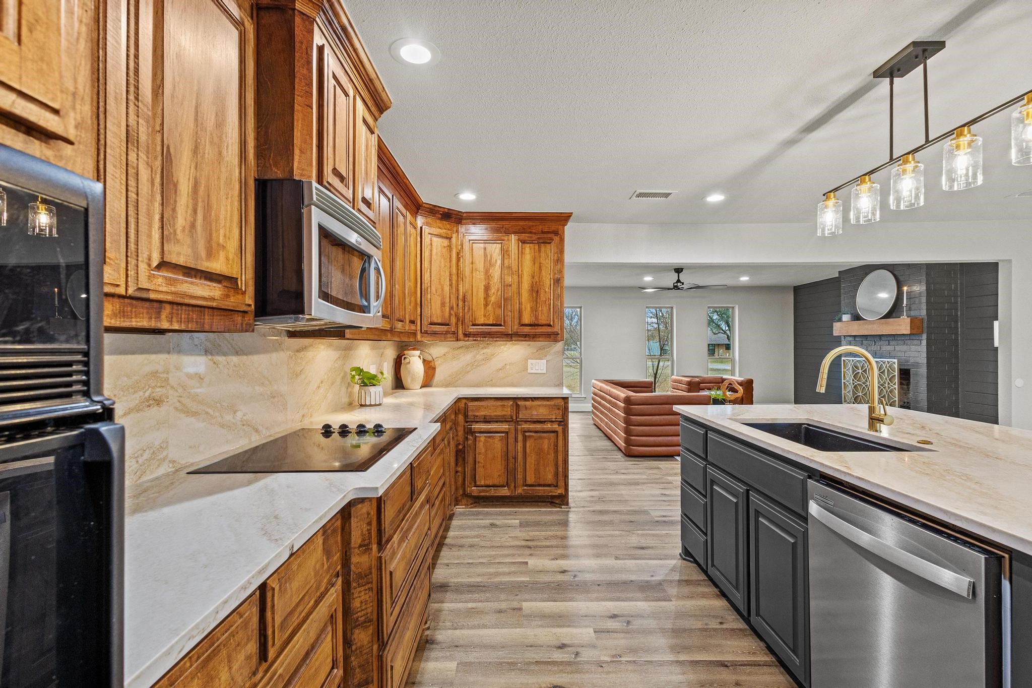 3327 Carriage Circle