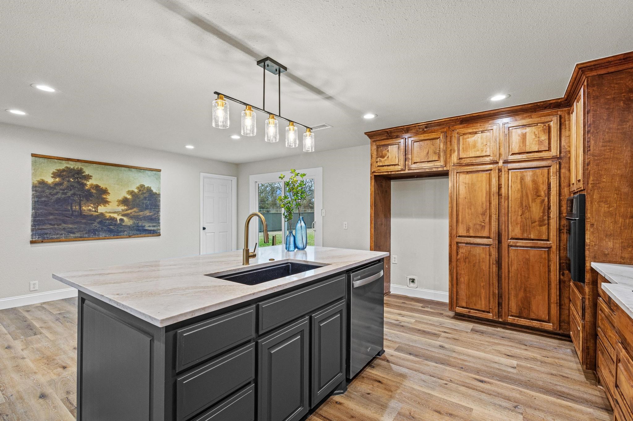 3327 Carriage Circle