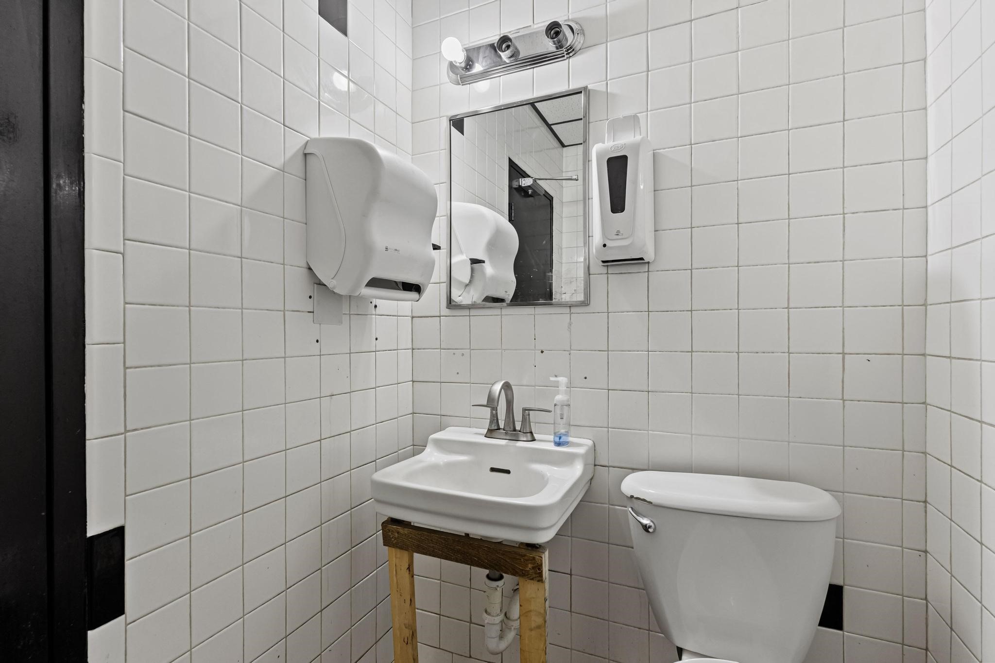 1901 W Morton Street