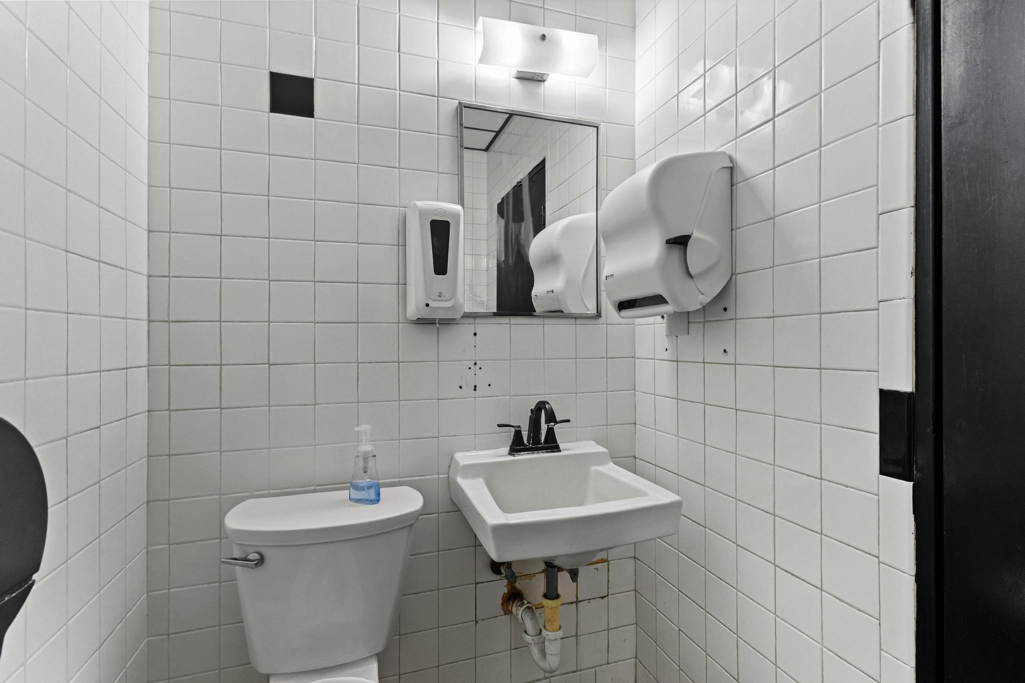 1901 W Morton Street