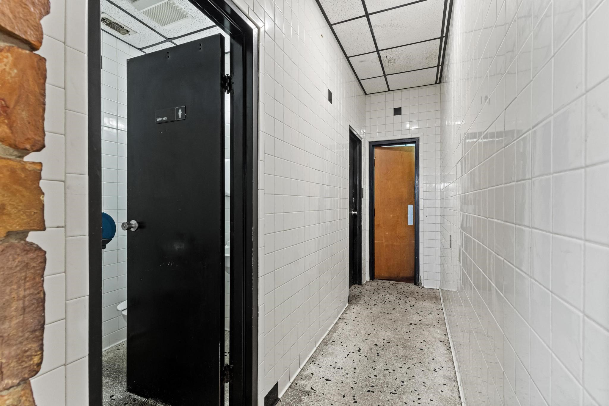 1901 W Morton Street