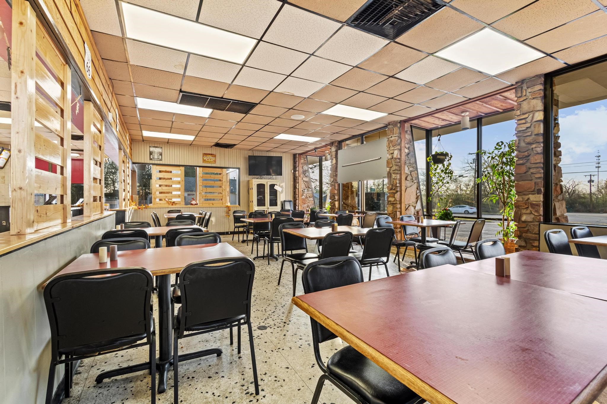 1901 W Morton Street