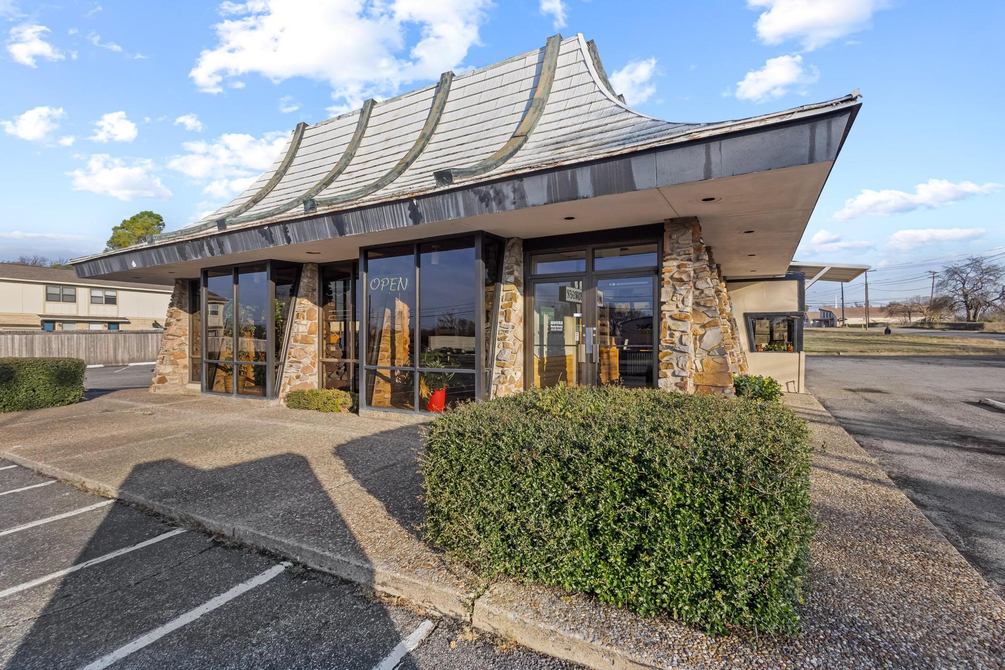 1901 W Morton Street