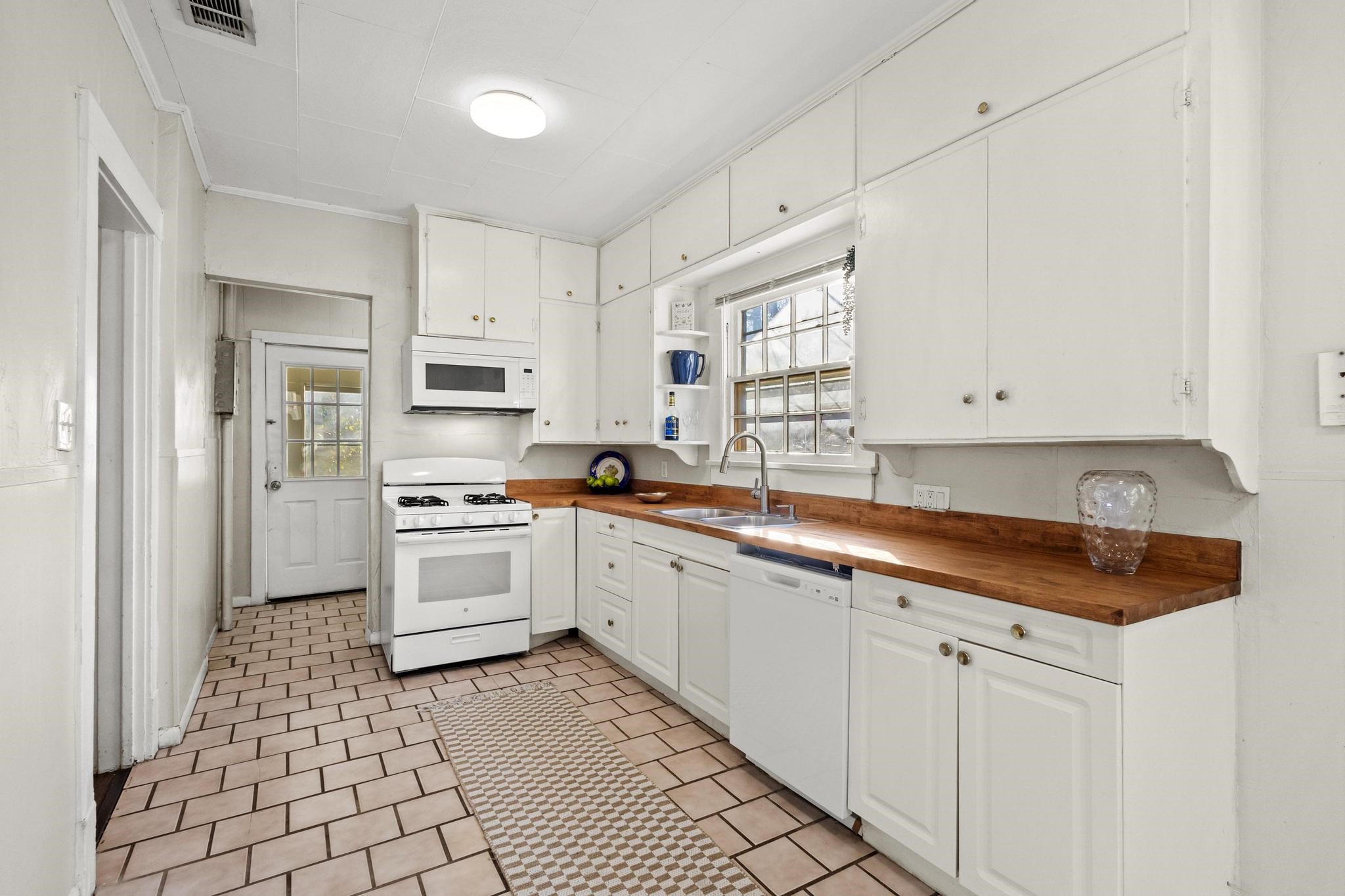 1310 W Morton Street