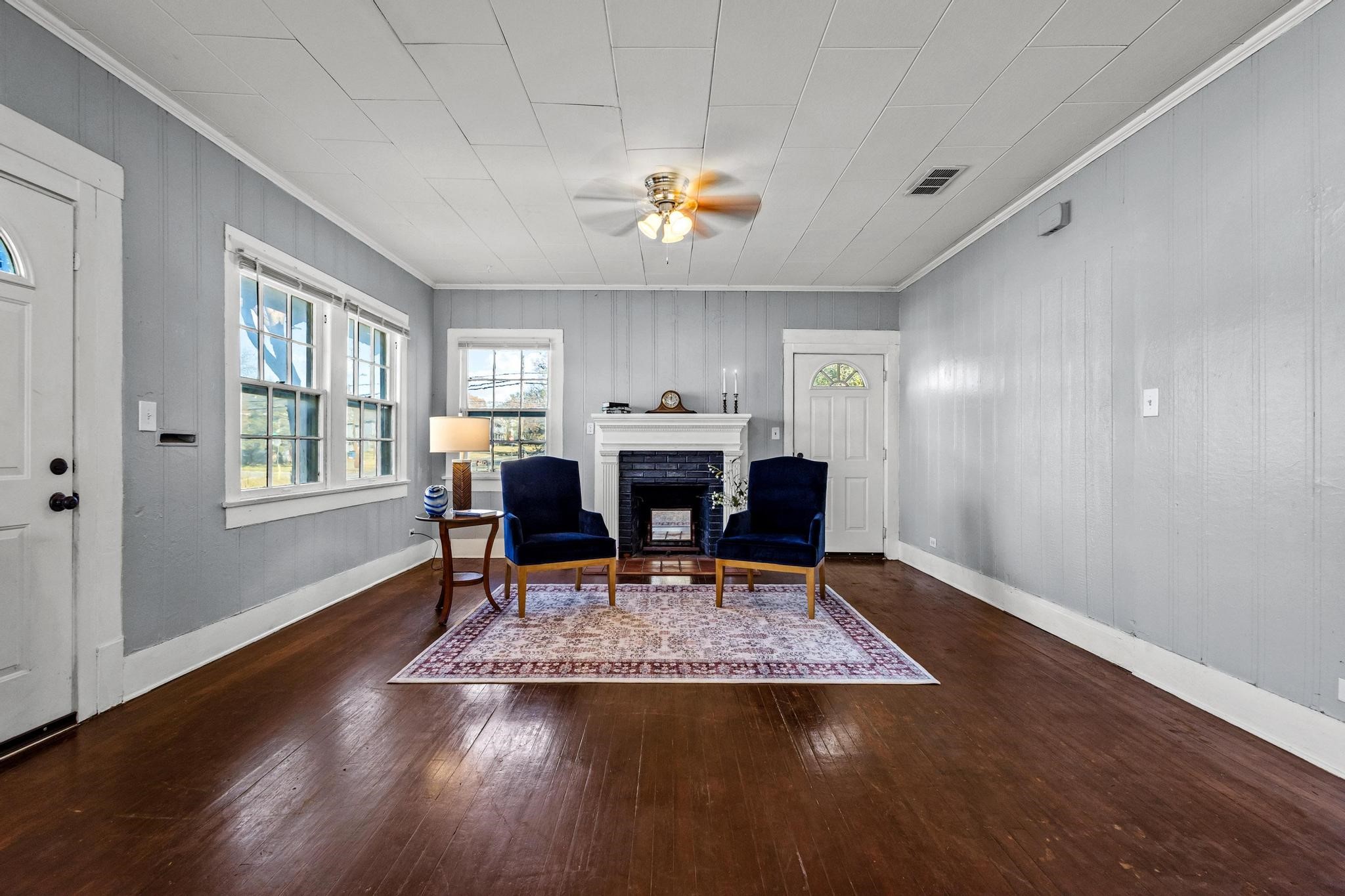 1310 W Morton Street