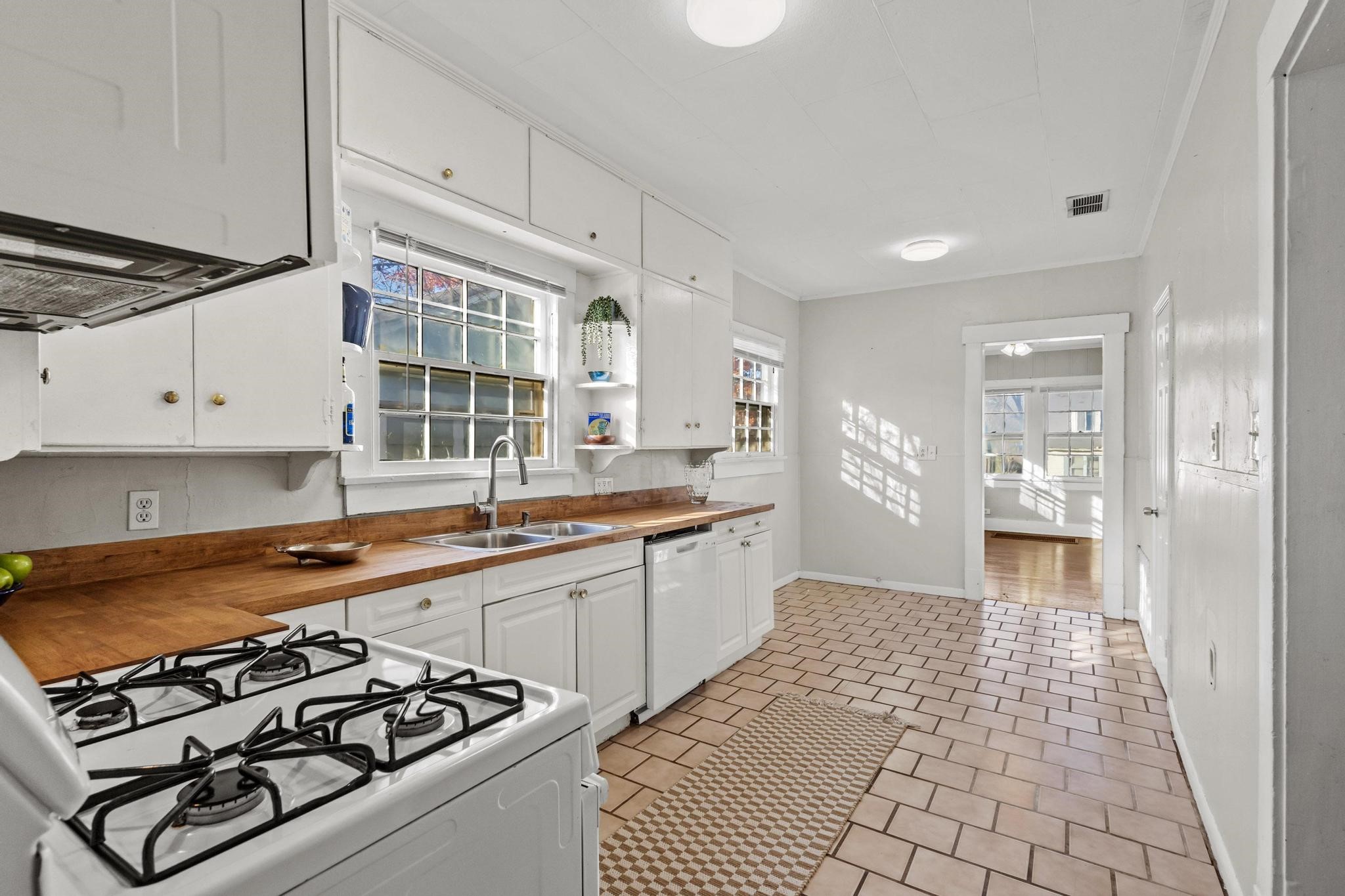 1310 W Morton Street