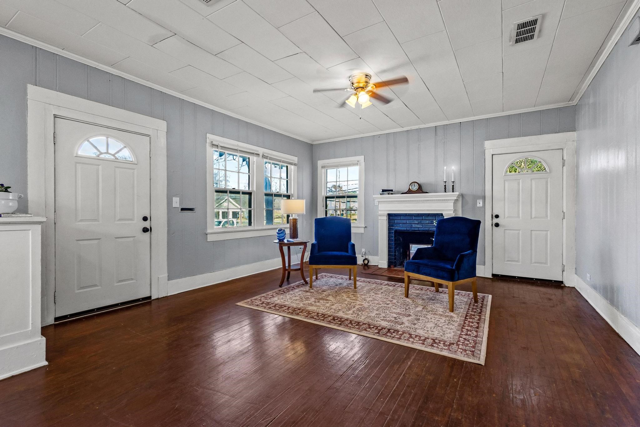 1310 W Morton Street