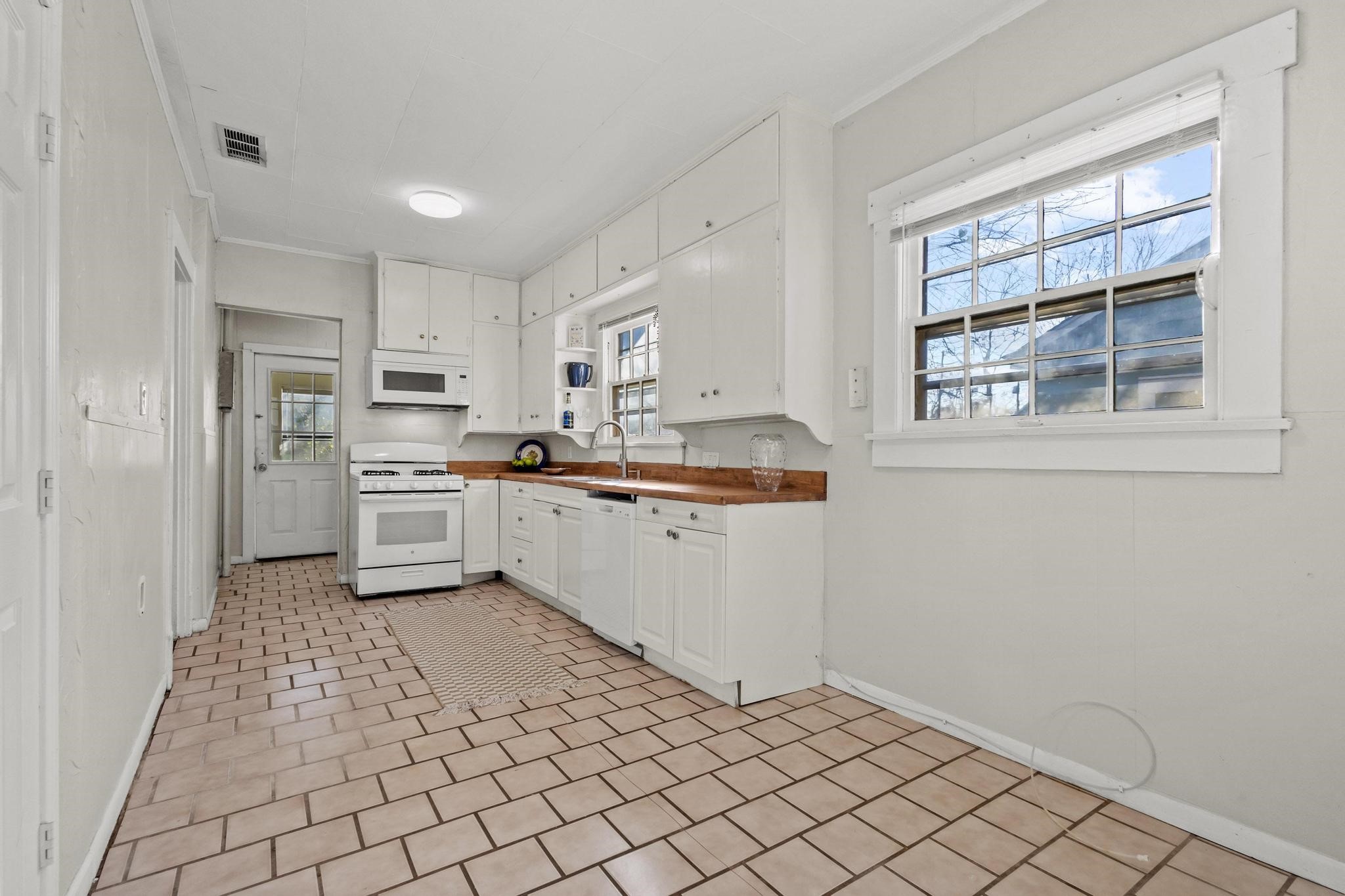 1310 W Morton Street