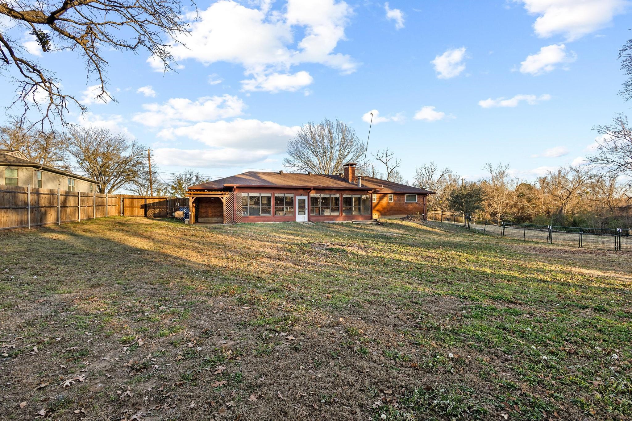 1701 S Lillis Lane