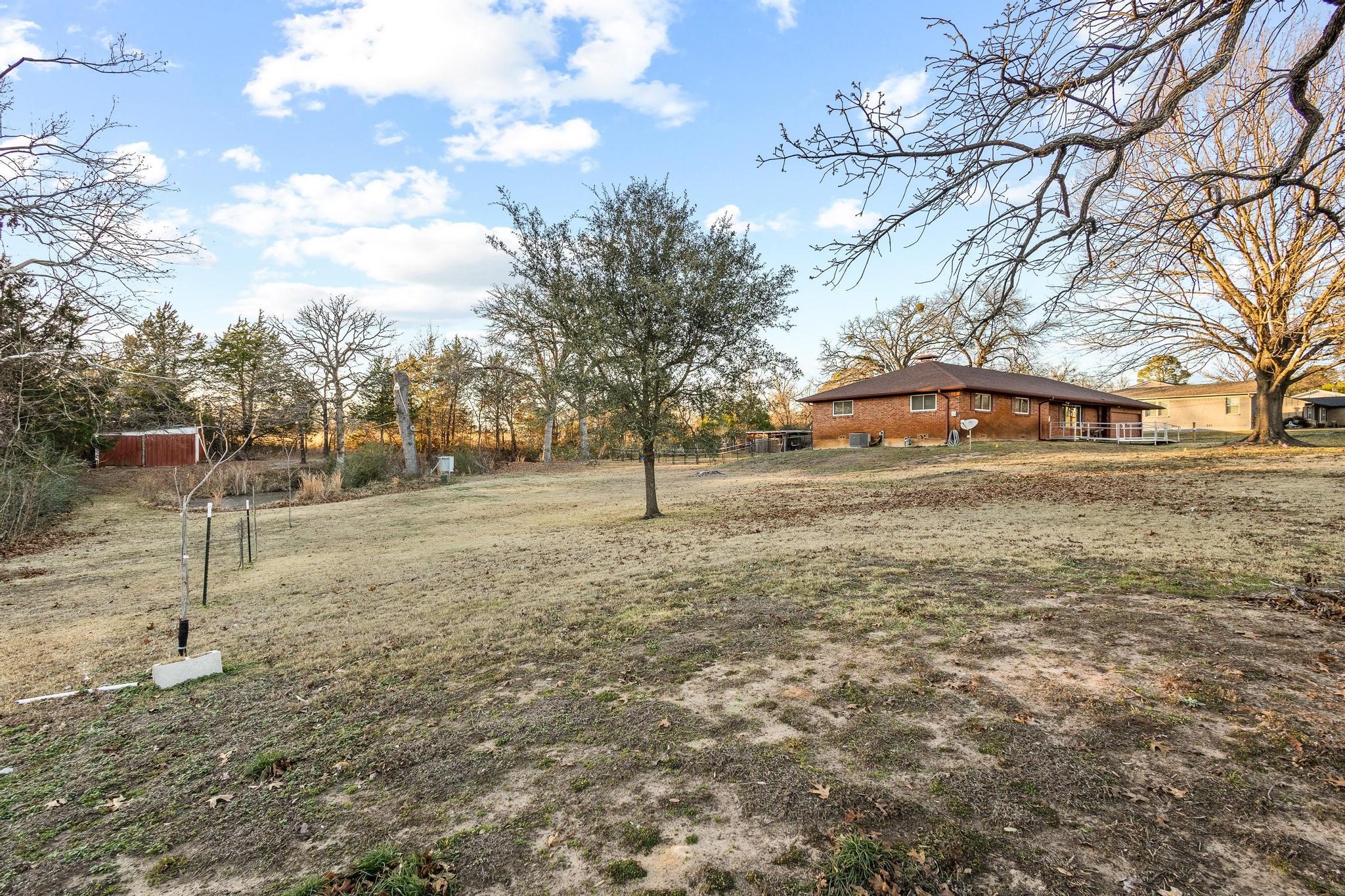 1701 S Lillis Lane