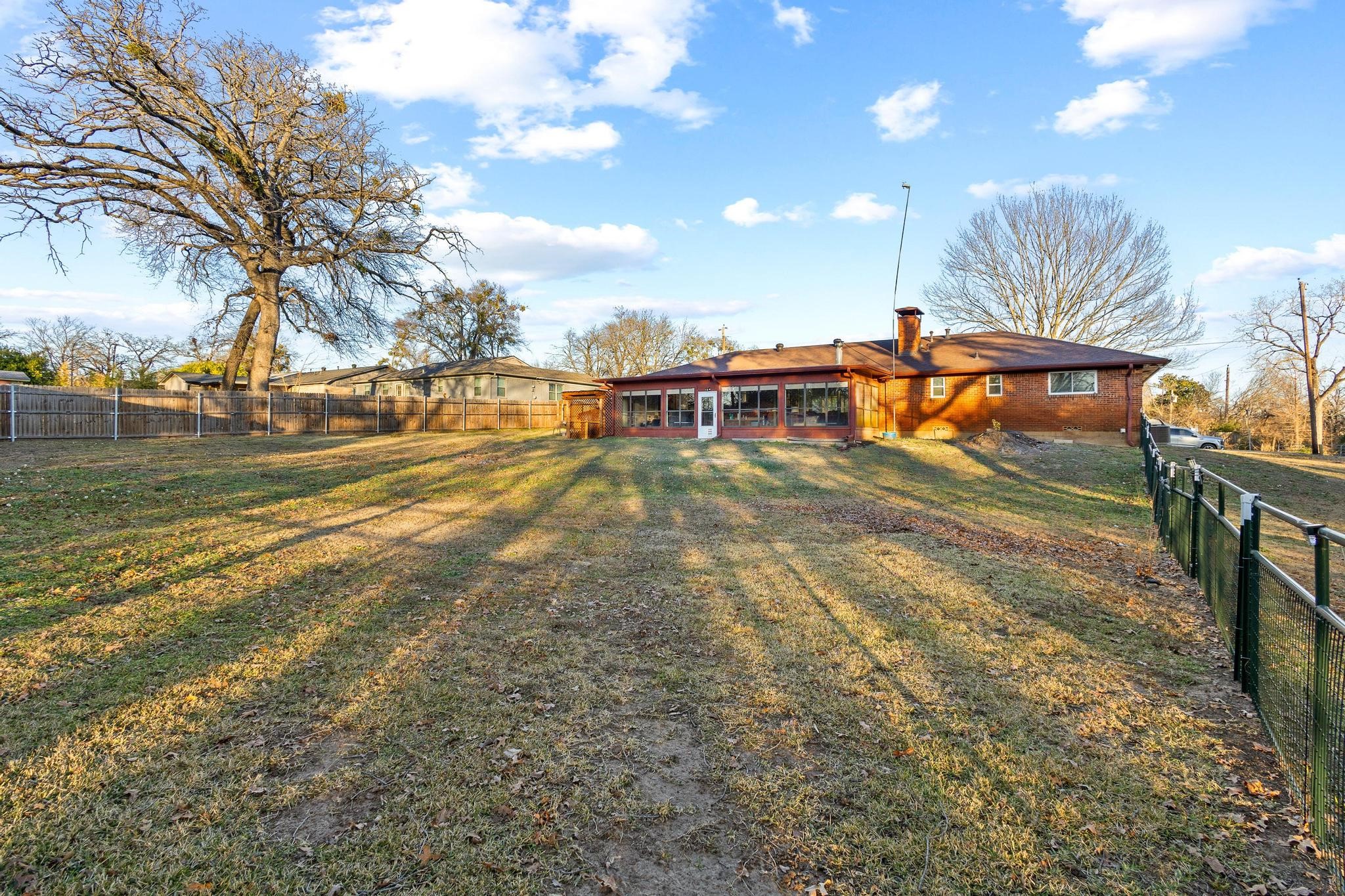 1701 S Lillis Lane