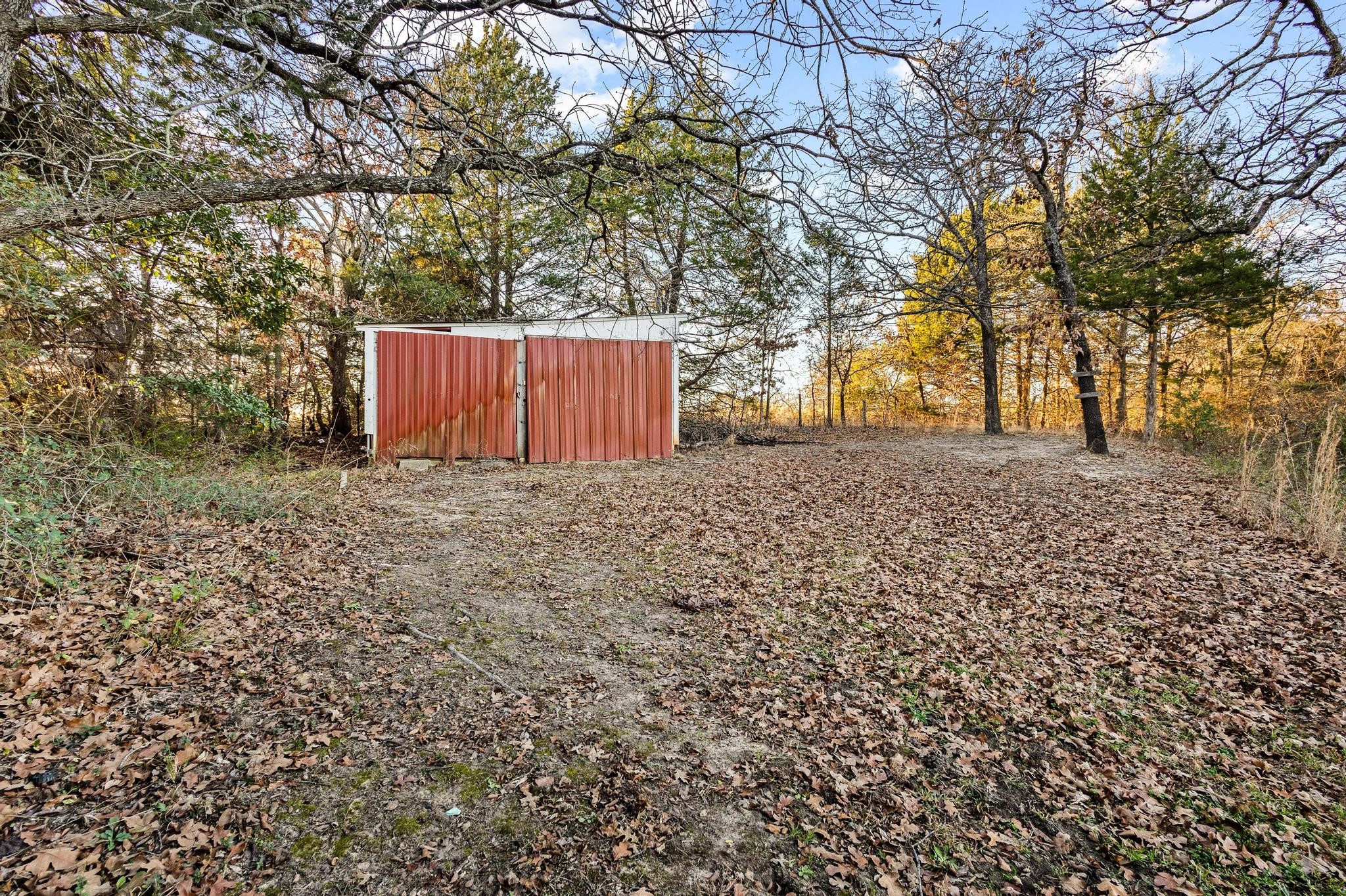 1701 S Lillis Lane