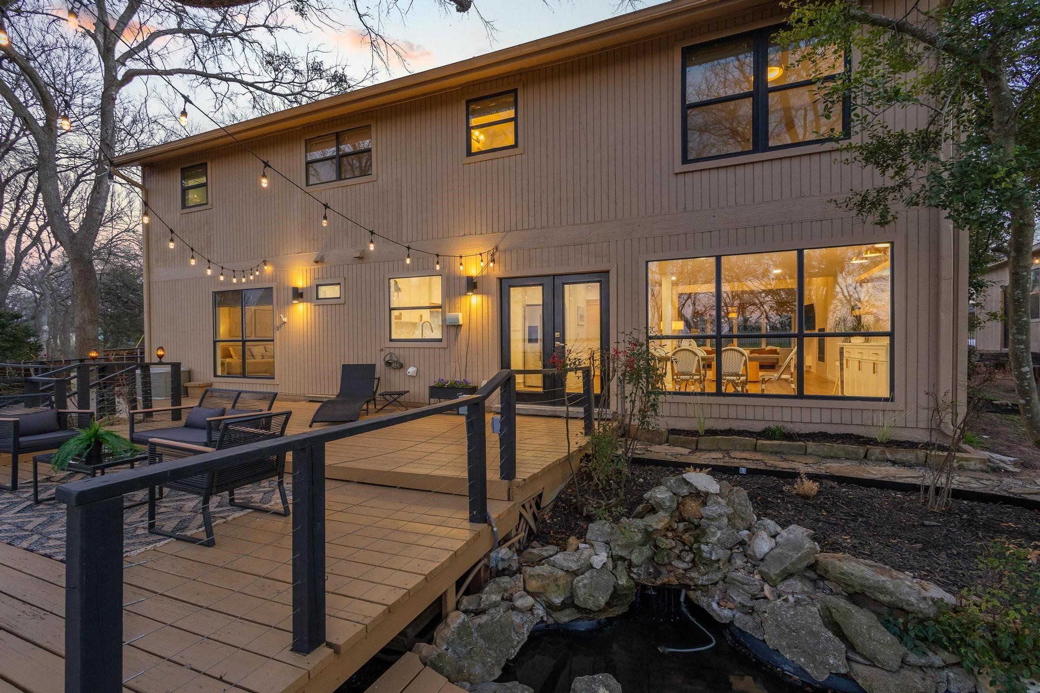 787 Lakeview Drive