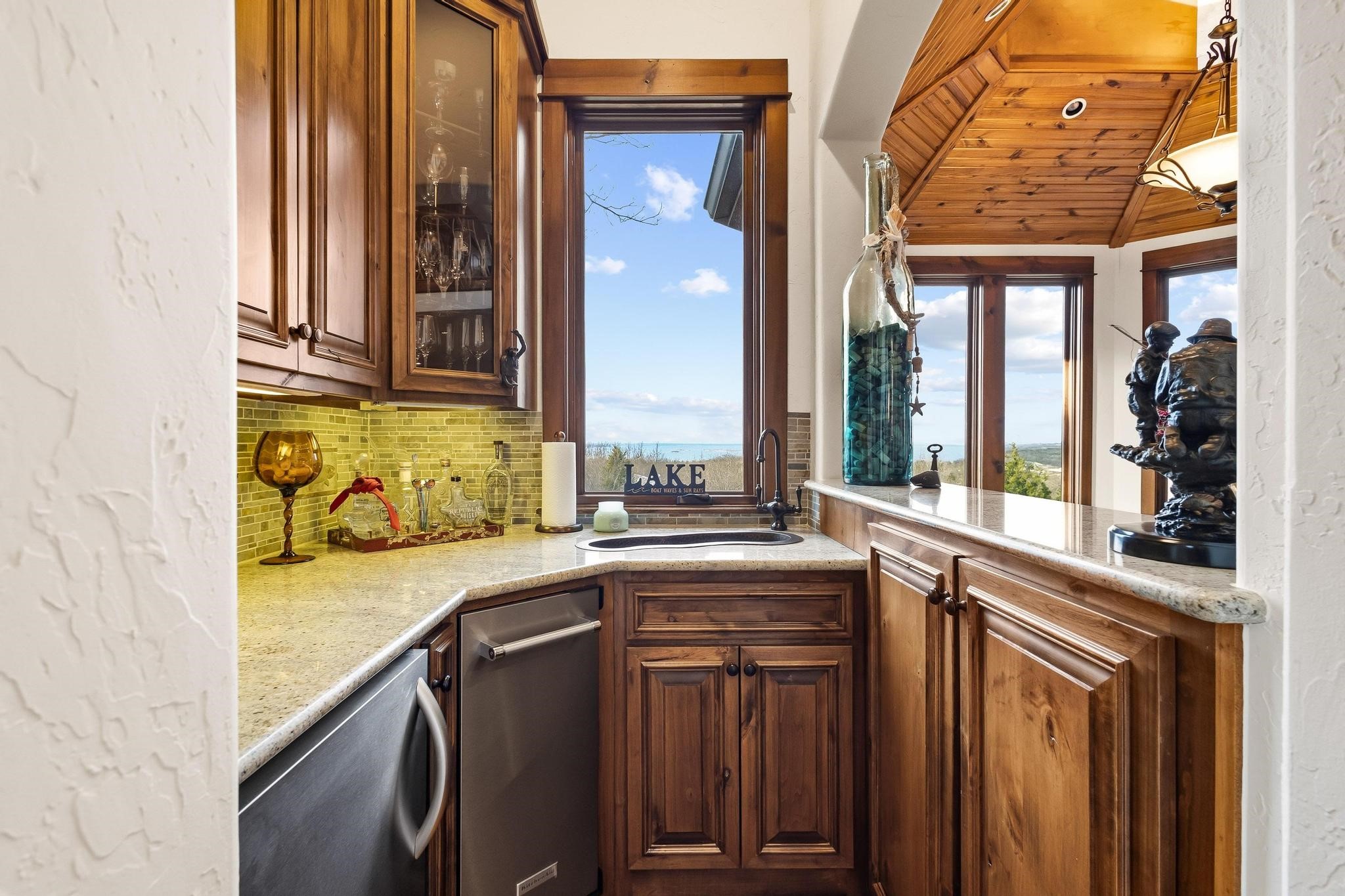 220 Oak Hills Drive