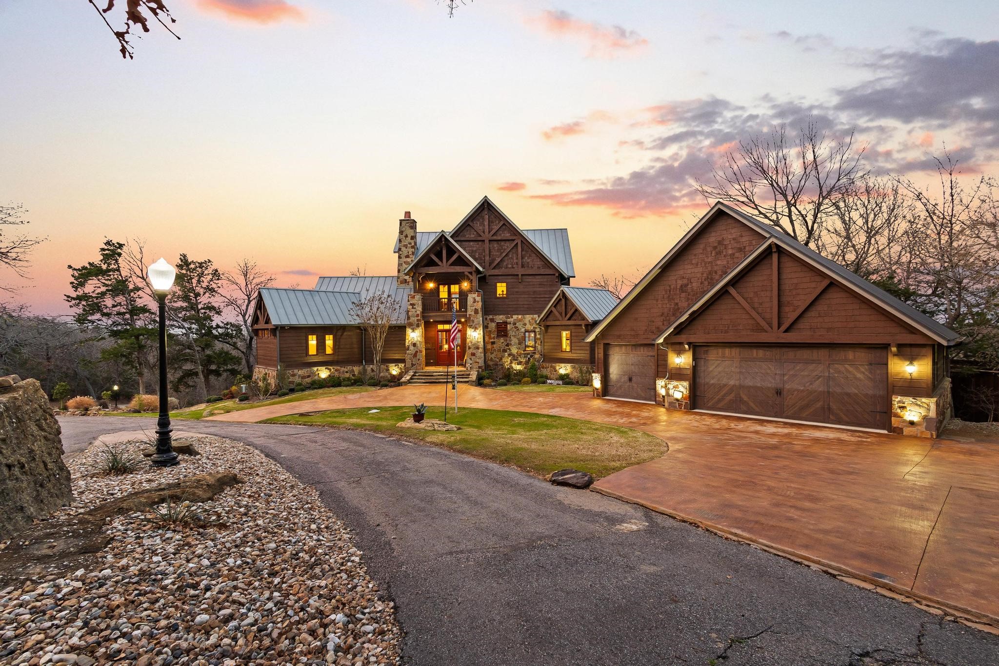 220 Oak Hills Drive