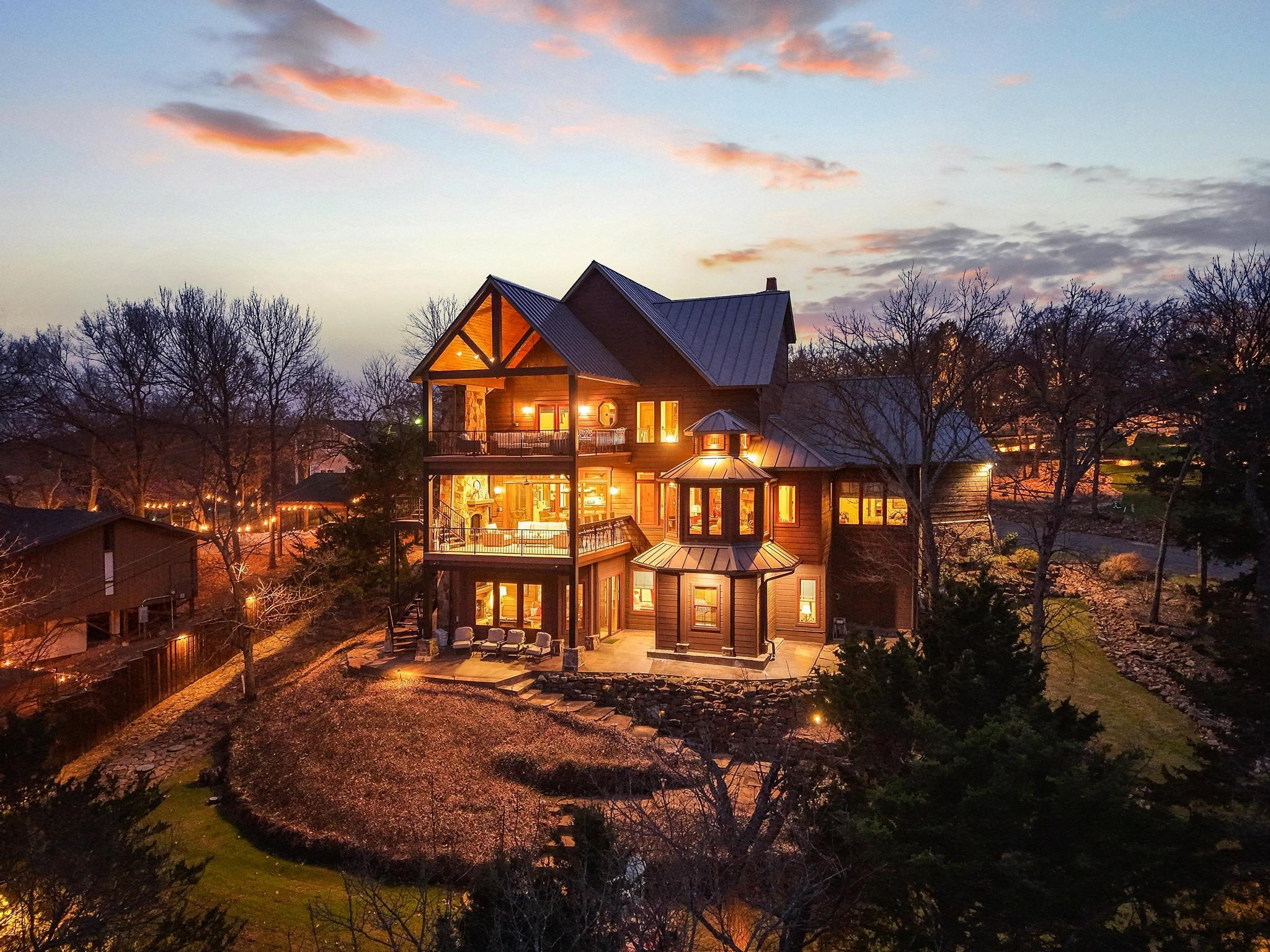 220 Oak Hills Drive